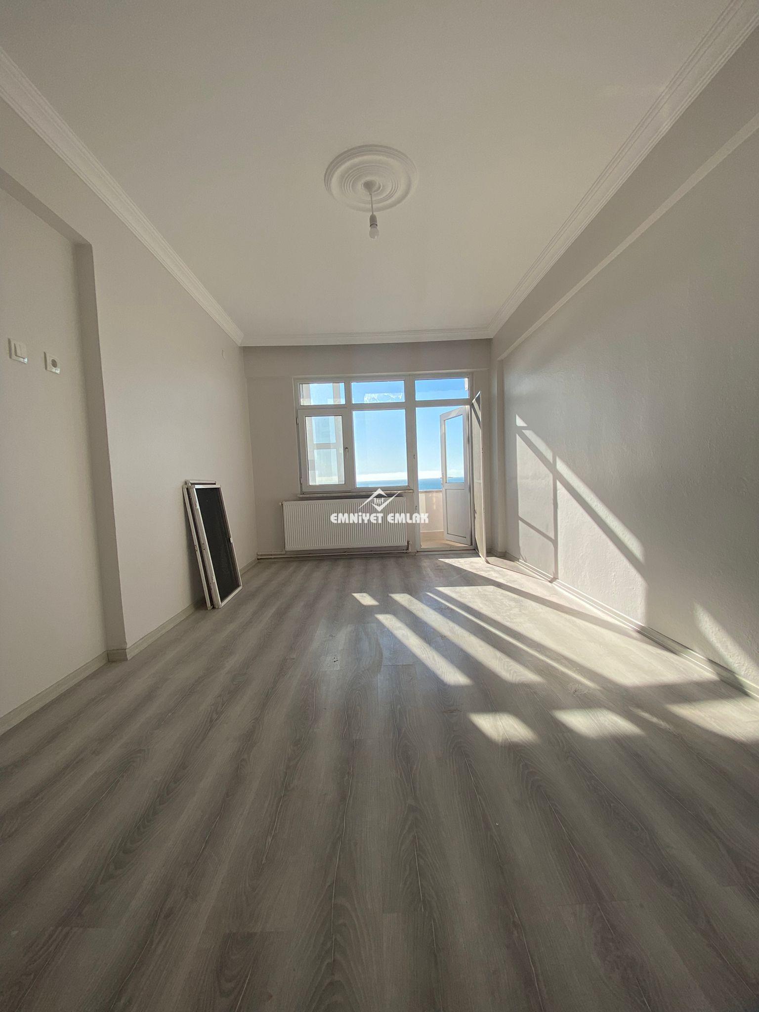 Kirmanlı’da Deniz Manzaralı, Merkezi Konumda 3+1 Kiralık Daire