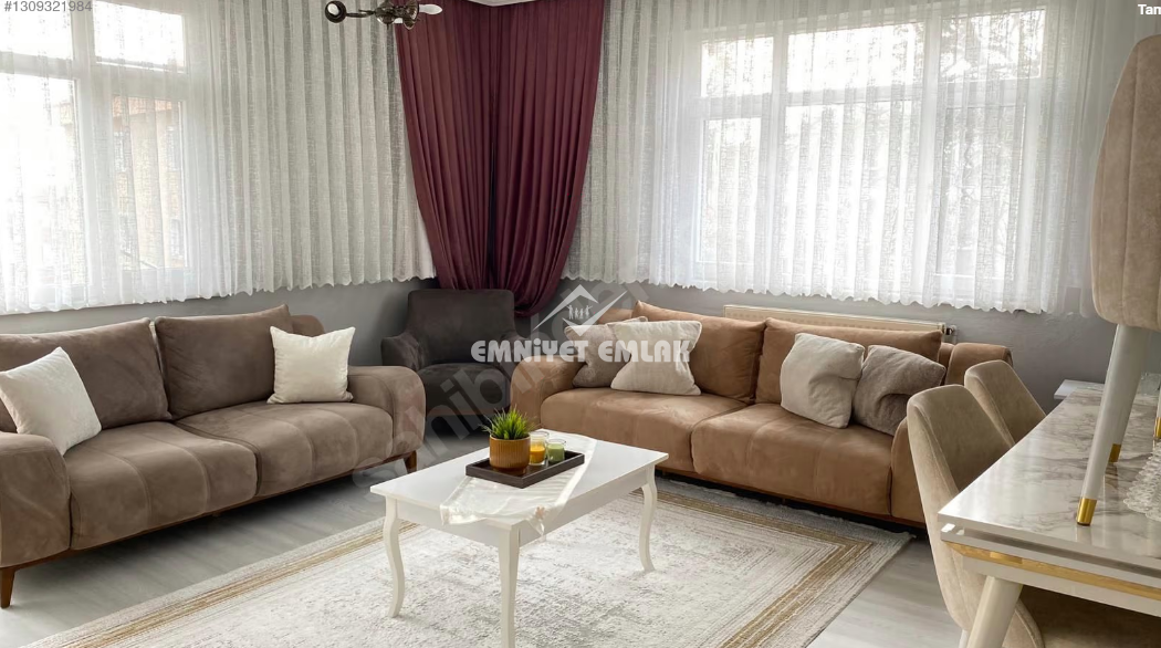 Hatip Sokak’ta Geniş, Ferah 2+1 Daire – Merkezi Konumda, Çift Balkonlu