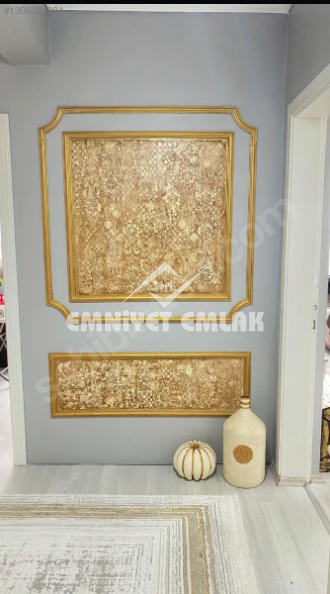 Hatip Sokak’ta Geniş, Ferah 2+1 Daire – Merkezi Konumda, Çift Balkonlu