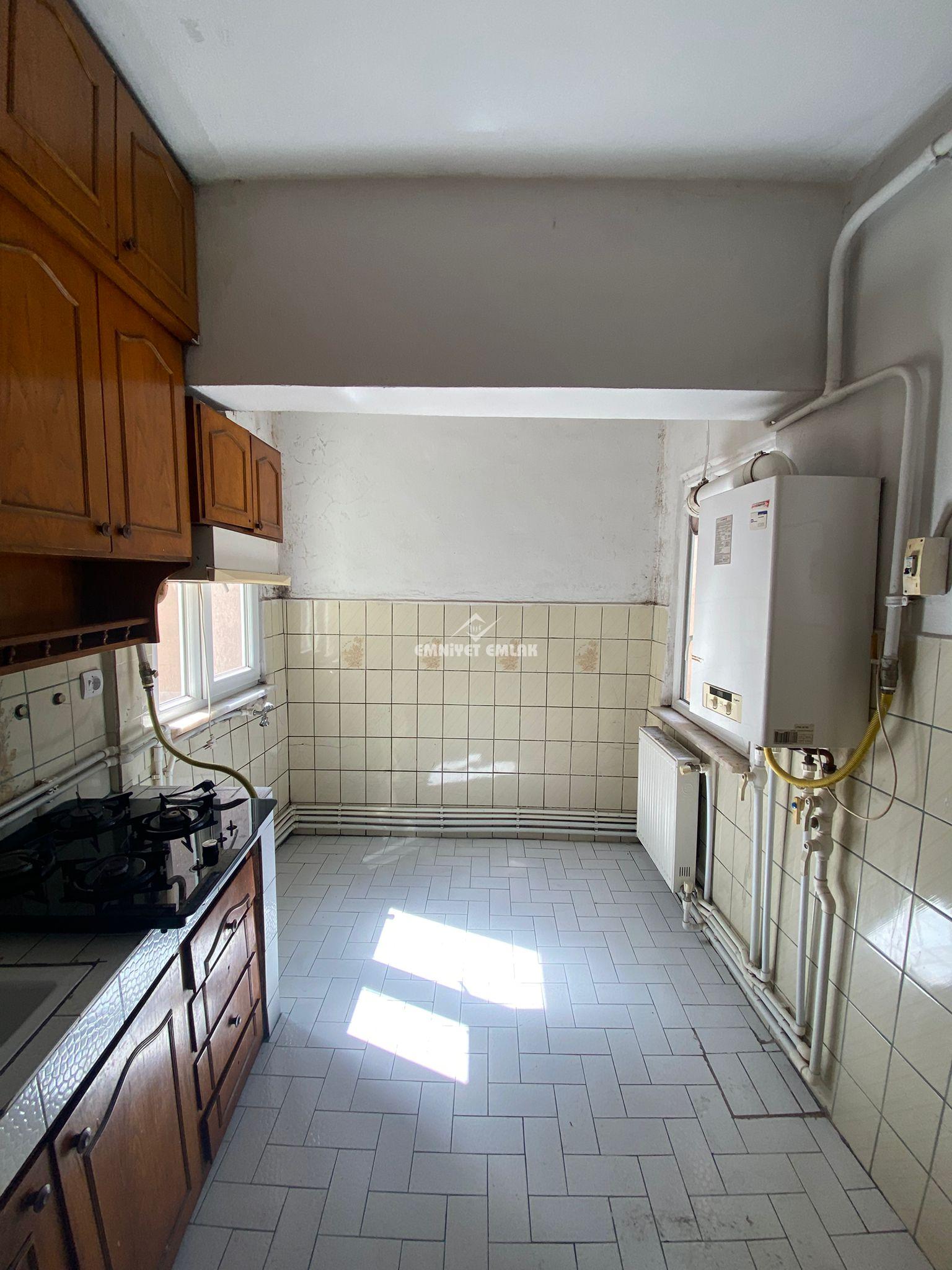 KAVAKLIK MAHALLESİNDE KİRALIK 2+1 DAİRE