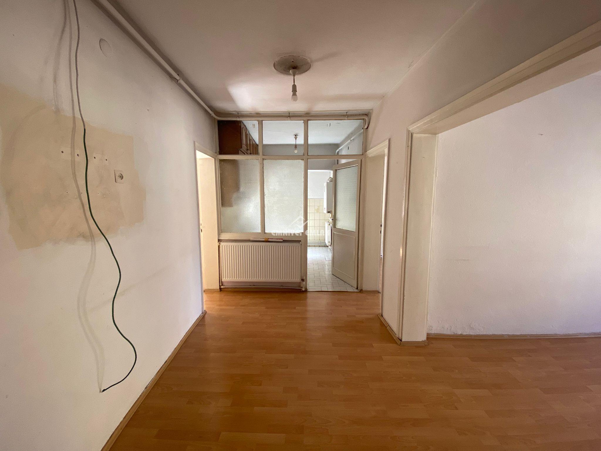 KAVAKLIK MAHALLESİNDE KİRALIK 2+1 DAİRE