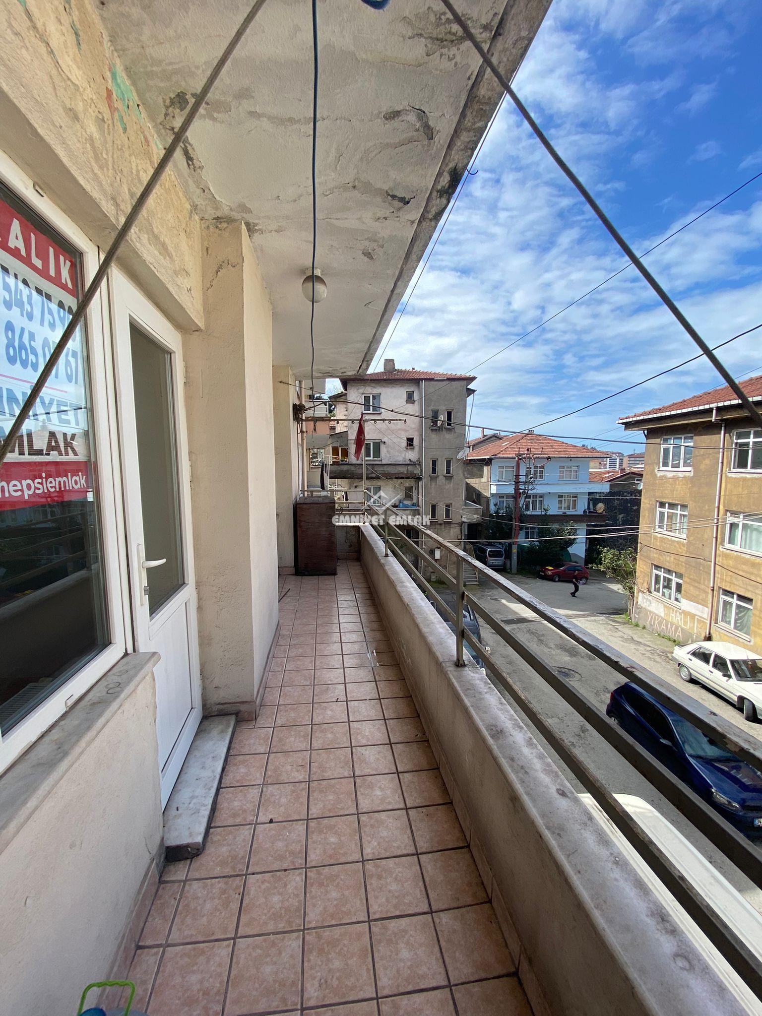 KAVAKLIK MAHALLESİNDE KİRALIK 2+1 DAİRE