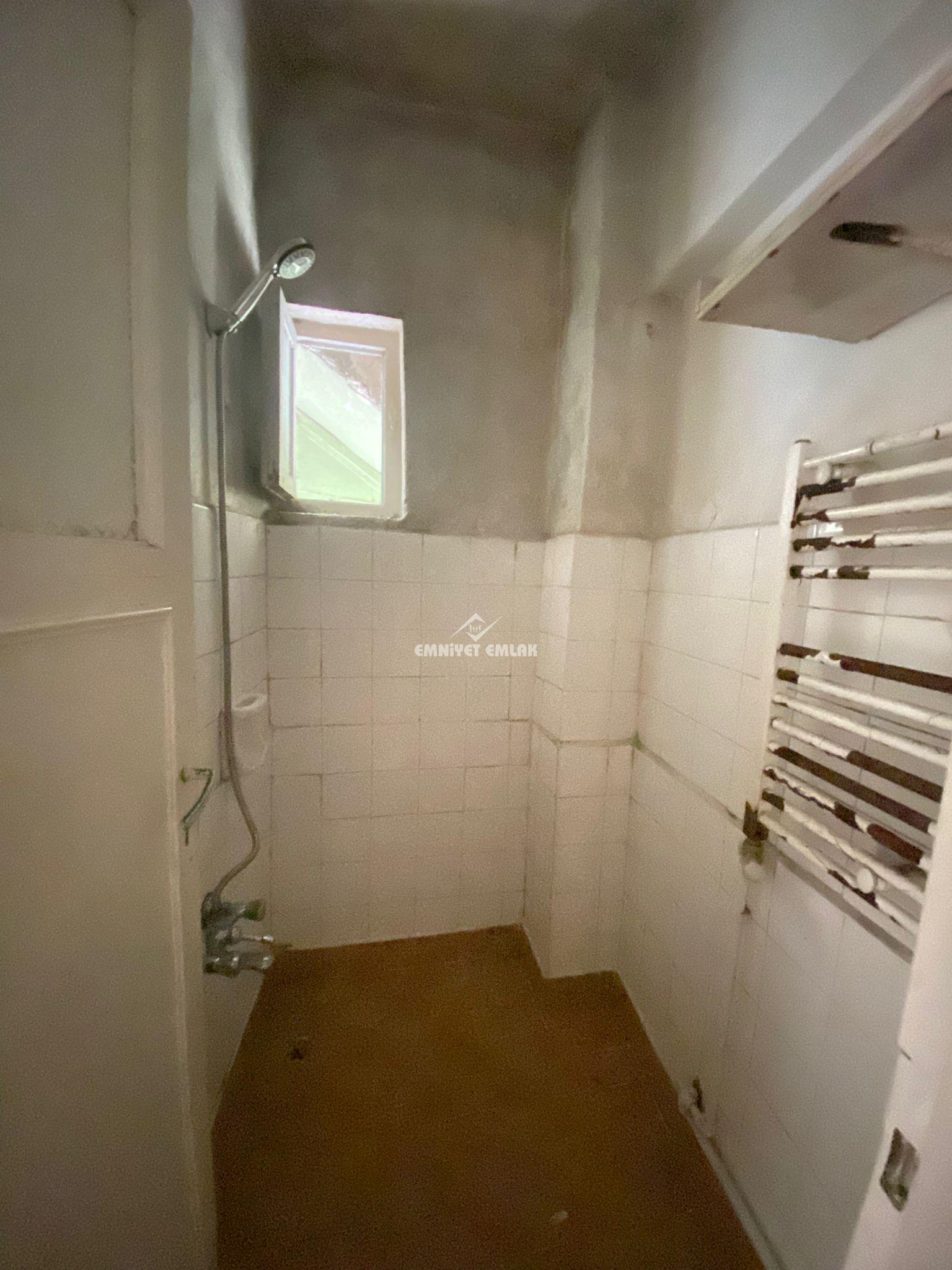 KAVAKLIK MAHALLESİNDE KİRALIK 2+1 DAİRE