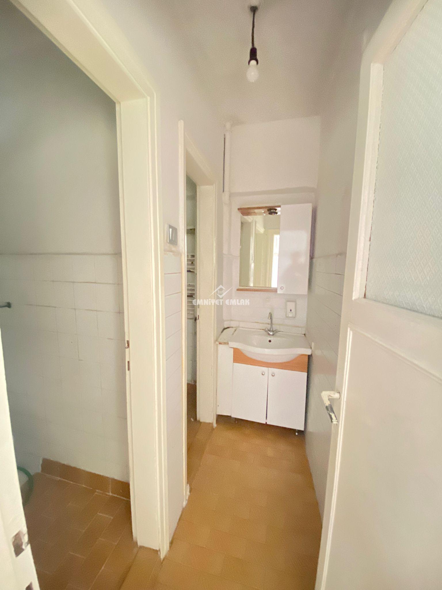 KAVAKLIK MAHALLESİNDE KİRALIK 2+1 DAİRE