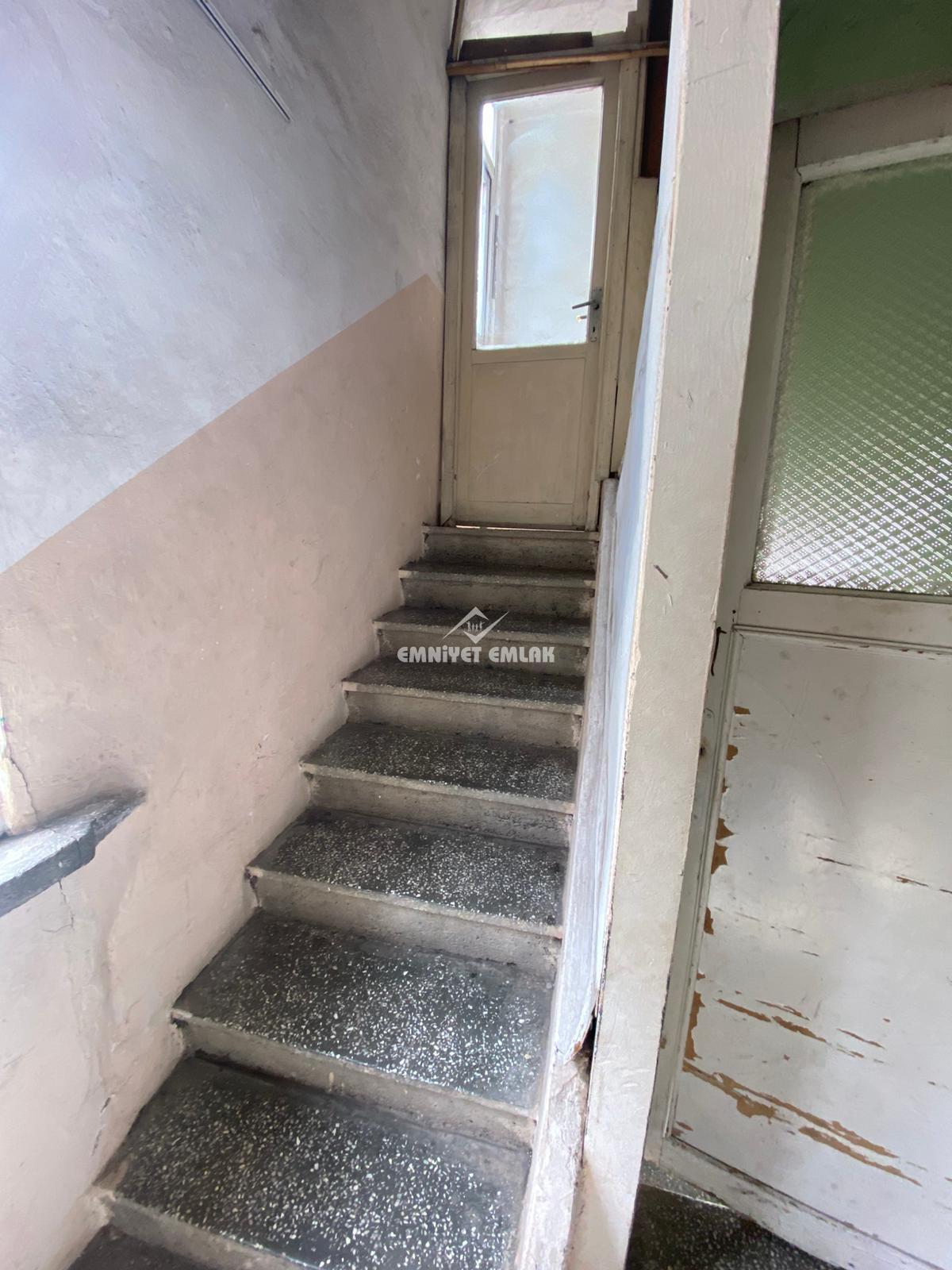 KAVAKLIK MAHALLESİNDE KİRALIK 2+1 DAİRE