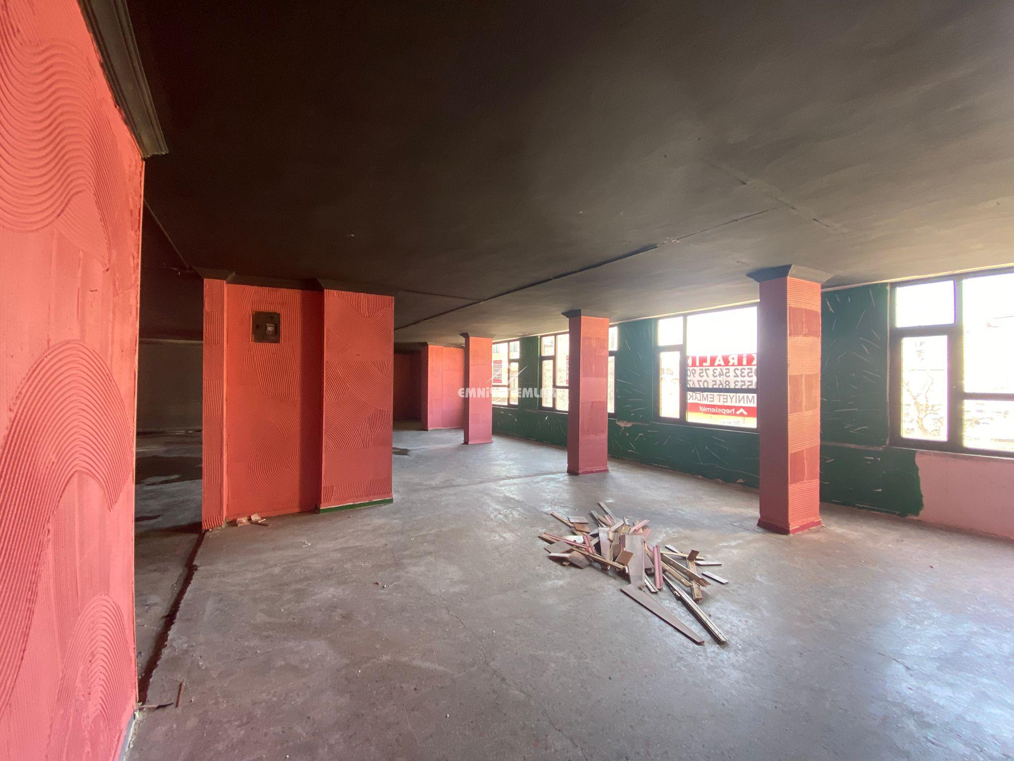 EREĞLİ ÇARŞI MERKEZDE 150 m² KİRALIK PRESTİJLİ DÜKKAN