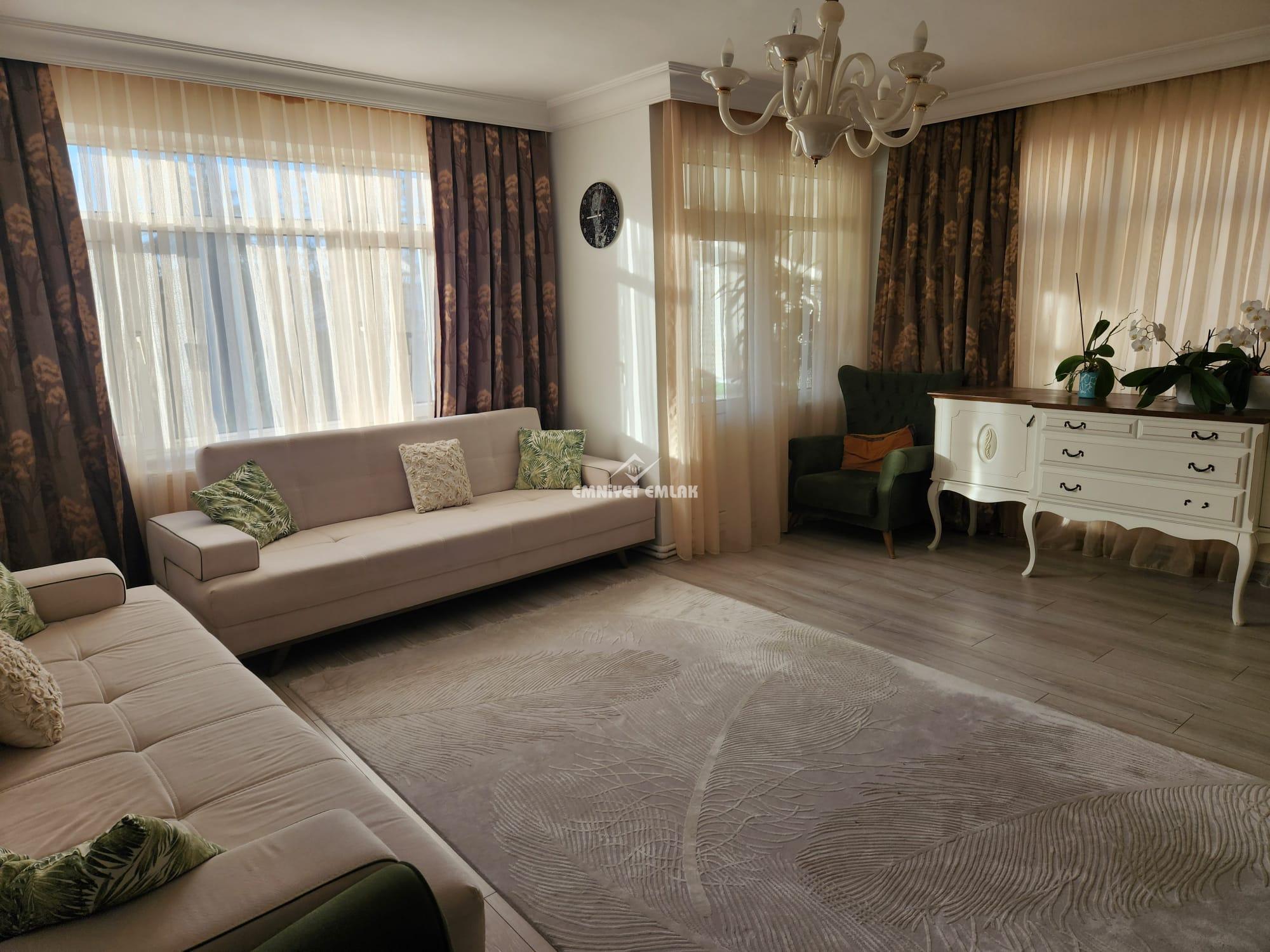 Kdz. Ereğli Merkezi Konumda, Geniş ve Kullanışlı 3+1 Daire