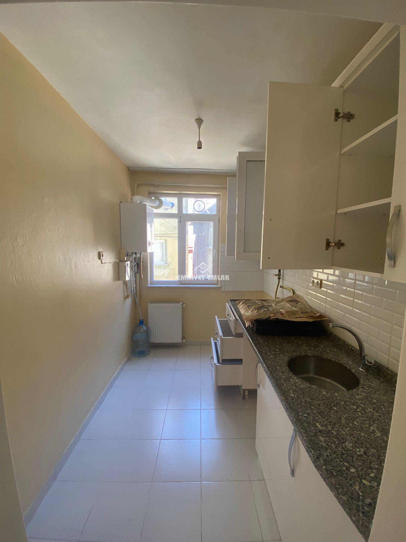 ÇARŞI MERKEZDE! BELEDİYE KARŞISI 2+1 KİRALIK DAİRE