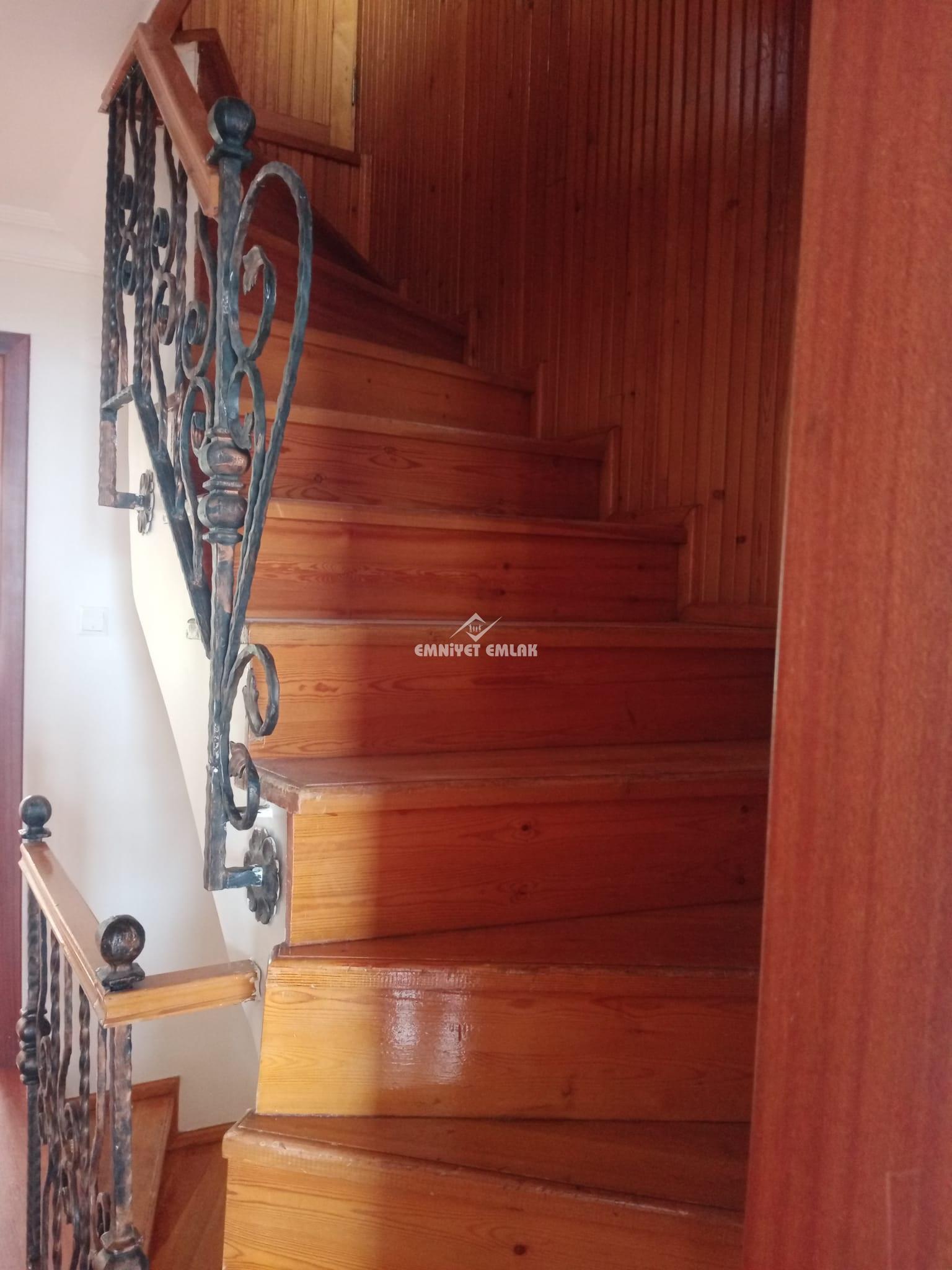 KDZ EREĞLİ ÇAVDARLI BÖLGESİNDE SATILIK 4+2 TRİPLEX VİLLA