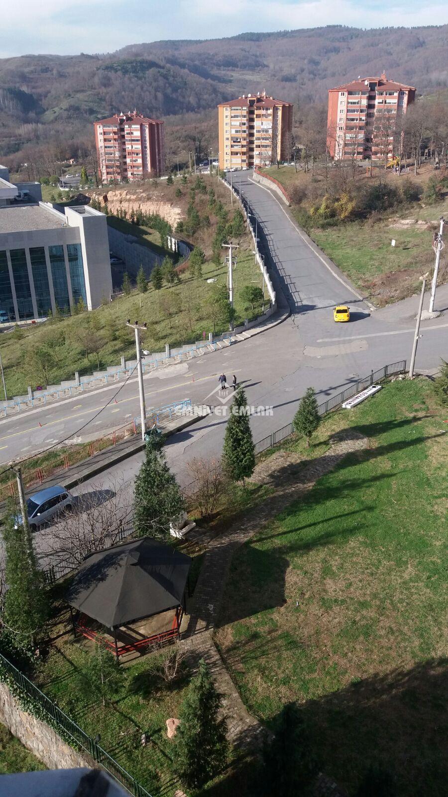 KDZ EREĞLİ ÖMERLİ KAYNARCA KONUTLARINDA 3+1 SATILIK FIRSAT DAİRE