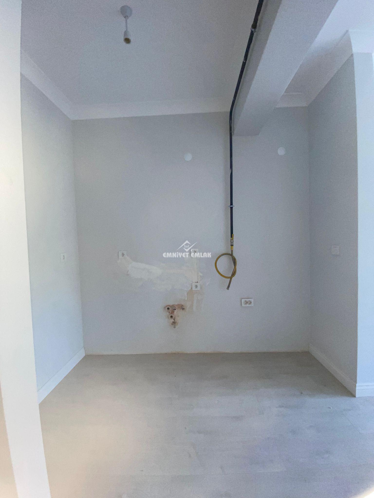 KDZ EREĞLİ KEMER ANAYOL ÜZERİNDE HAVUZLU 1+1 SATILIK SIFIR DAİRE