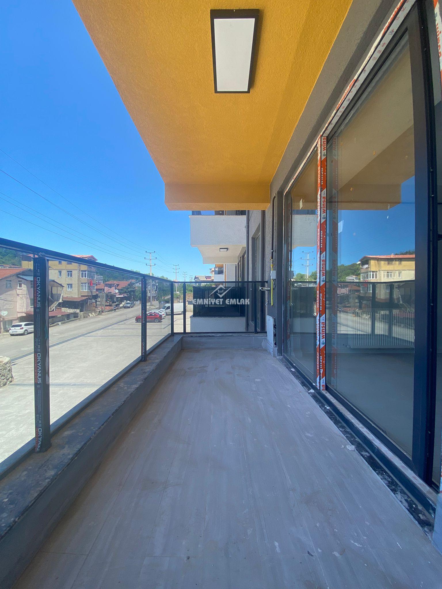 KDZ EREĞLİ KEMER ANAYOL ÜZERİNDE HAVUZLU 1+1 SATILIK SIFIR DAİRE