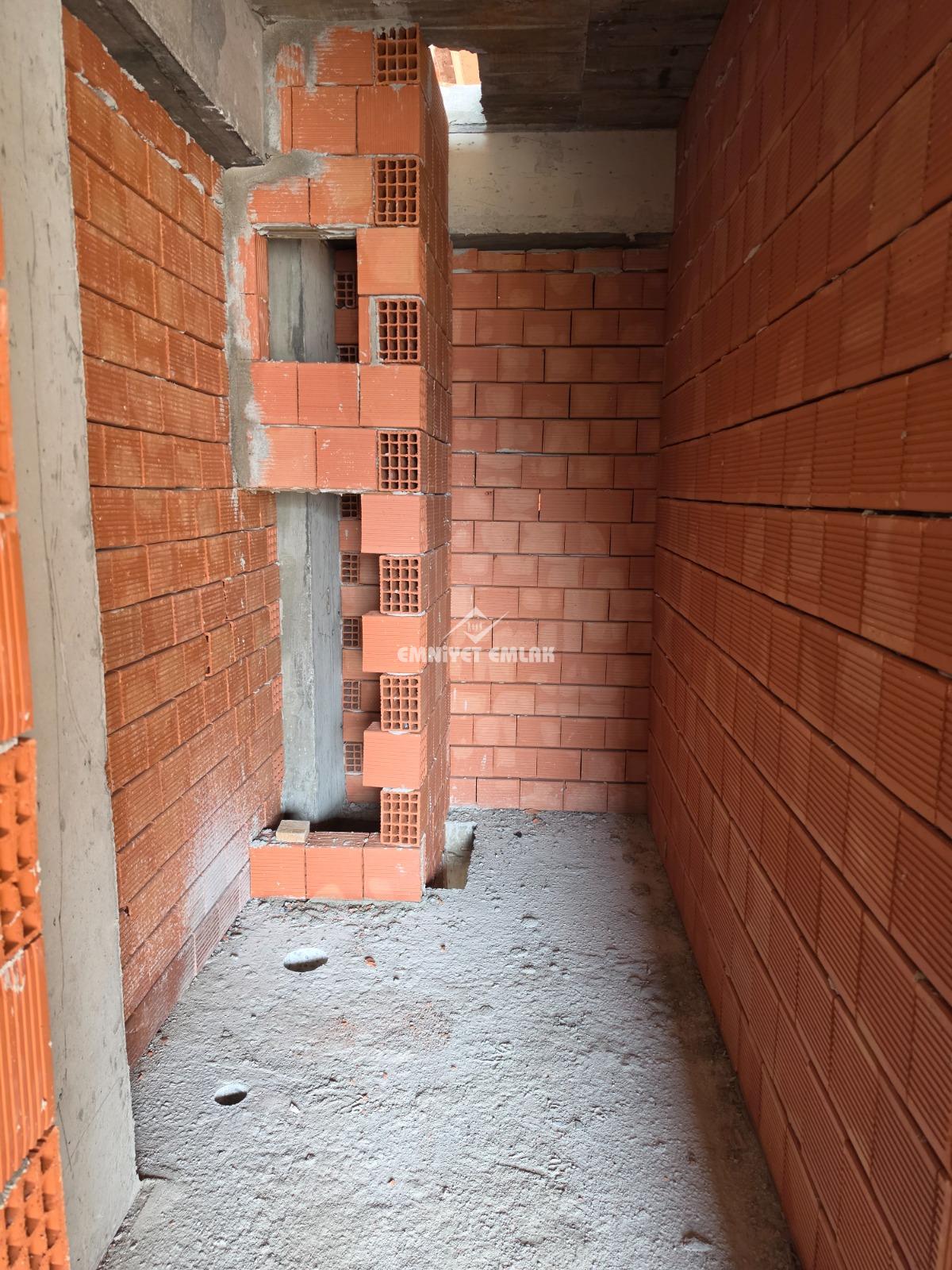 Kdz. Ereğli Kırmacı Okullar Bölgesi’nde Havuzlu 1+1 Satılık Daire