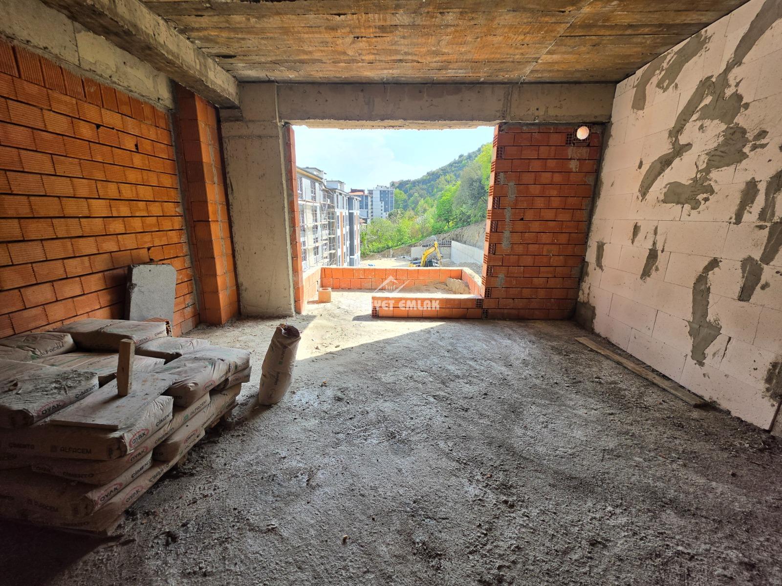 Kdz. Ereğli Kırmacı Okullar Bölgesi’nde Havuzlu 1+1 Satılık Daire
