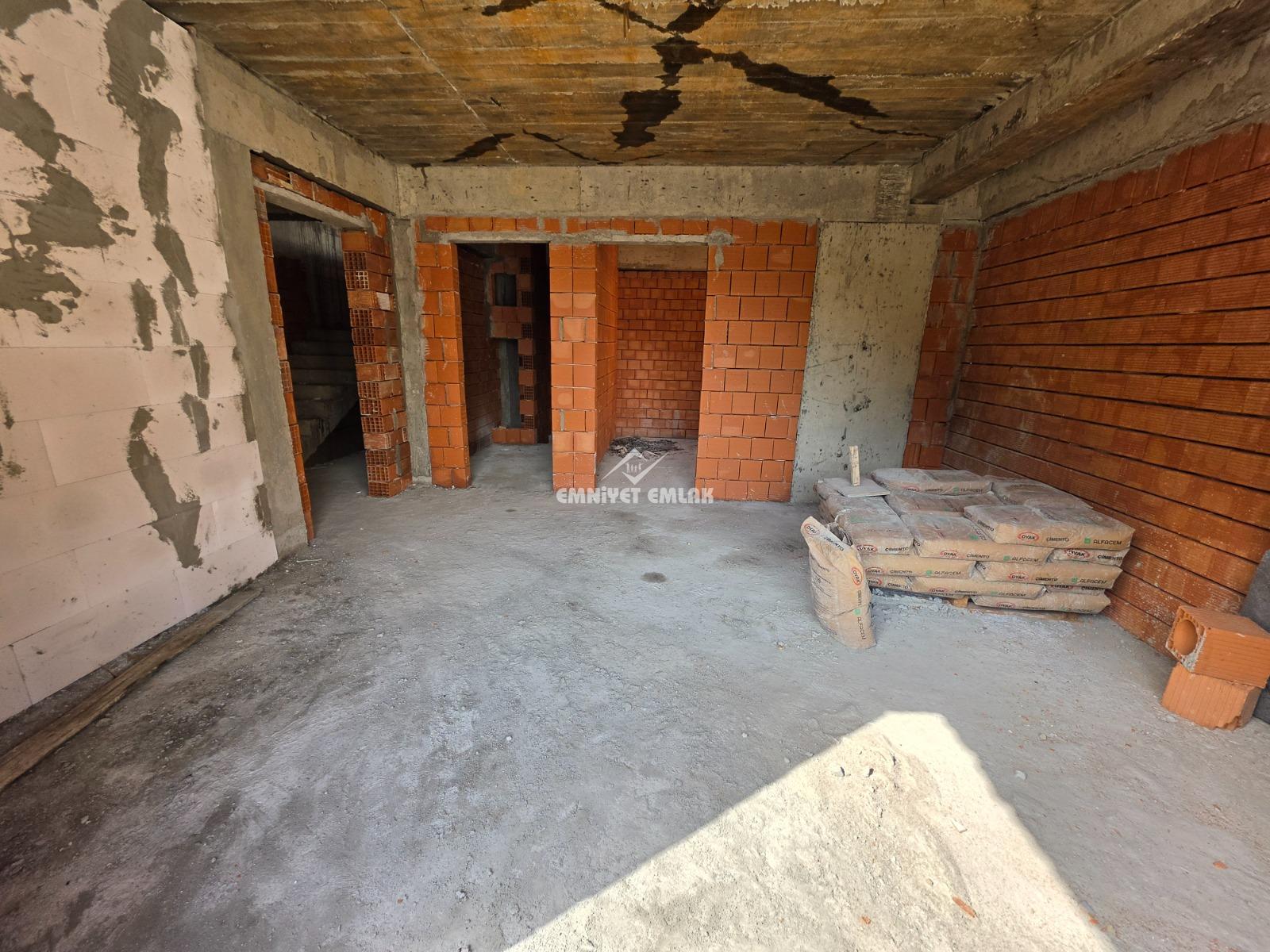 Kdz. Ereğli Kırmacı Okullar Bölgesi’nde Havuzlu 1+1 Satılık Daire