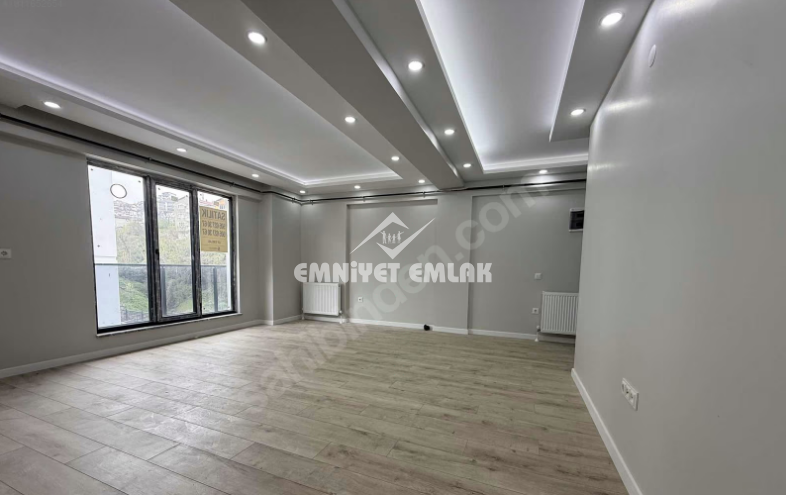 ÇARŞI MERKEZDE SATILIK GENİŞ 1+1 FIRSAT DAİRESİ