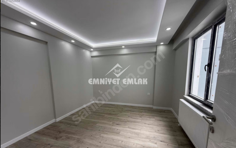 ÇARŞI MERKEZDE SATILIK GENİŞ 1+1 FIRSAT DAİRESİ