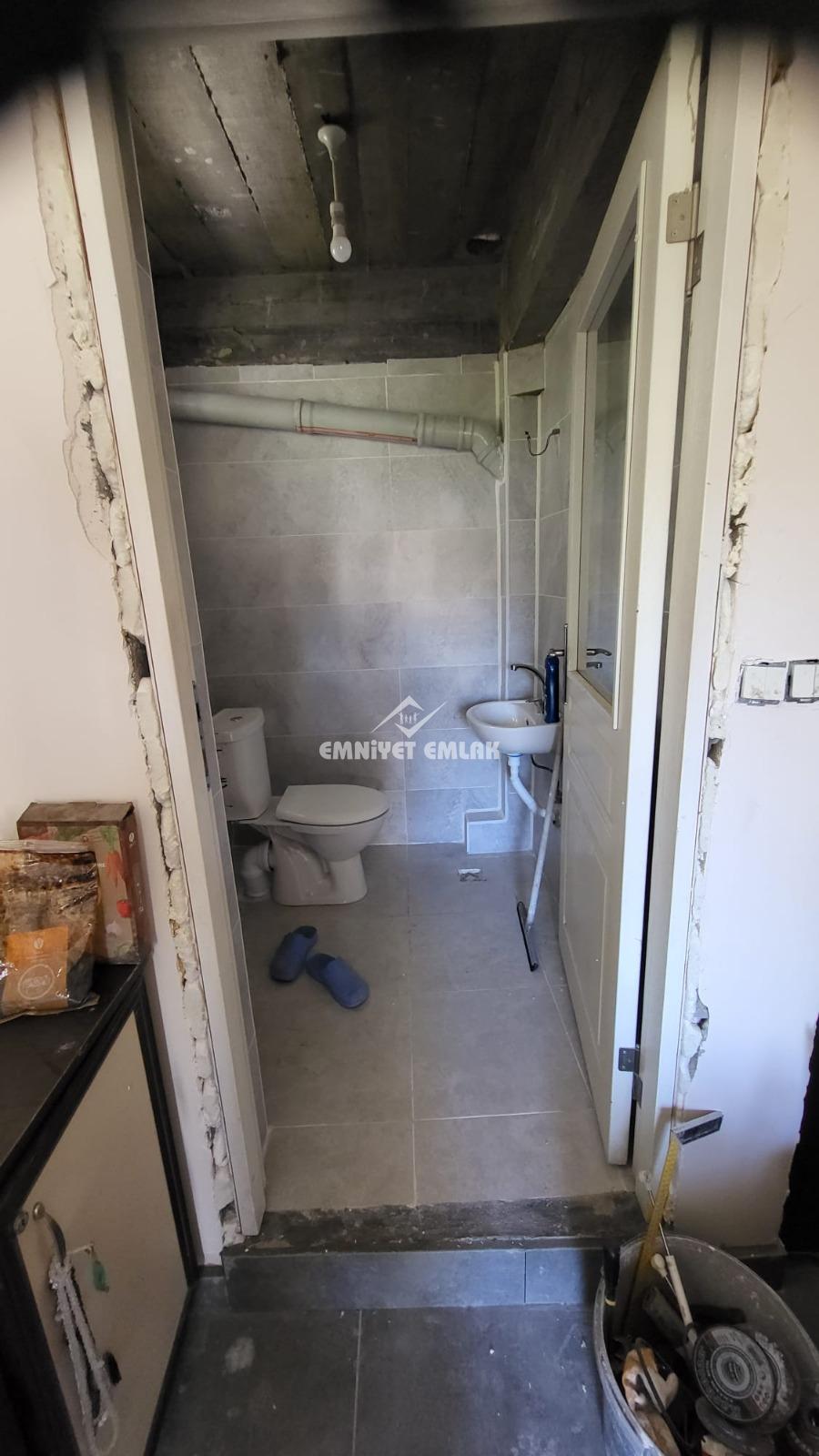 Kepez Dağ Evleri’nde 70 m² Kiralık İş Yeri
