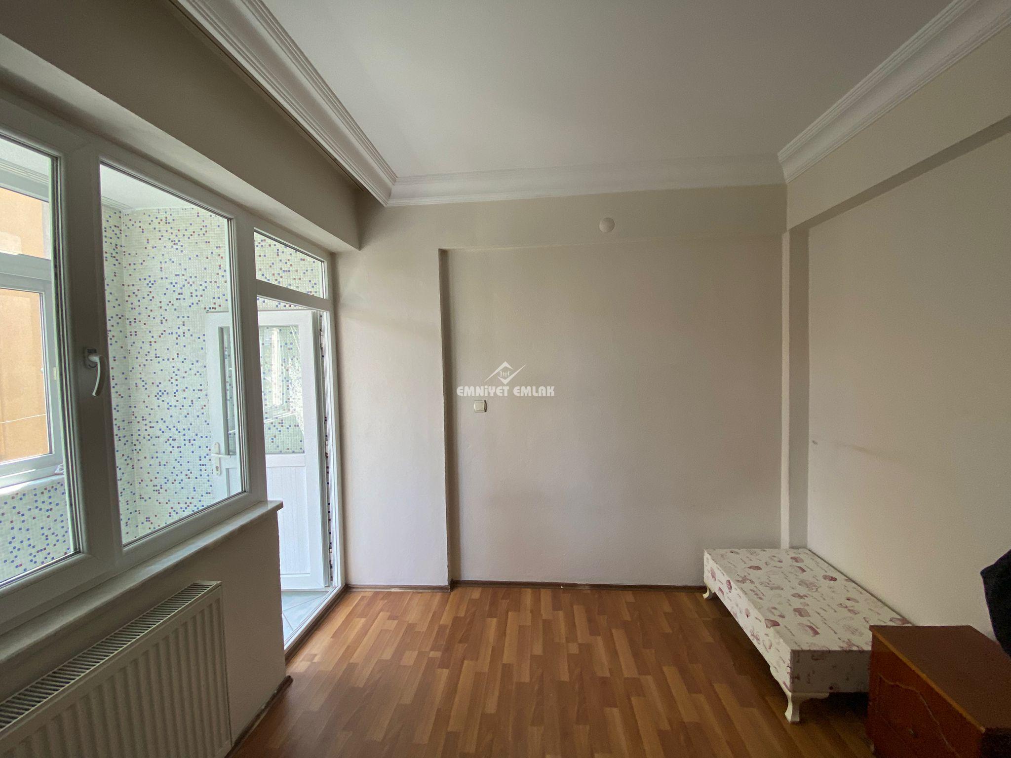 KAVAKLIK MAHALLESİNDE KİRALIK 2+1 DAİRE