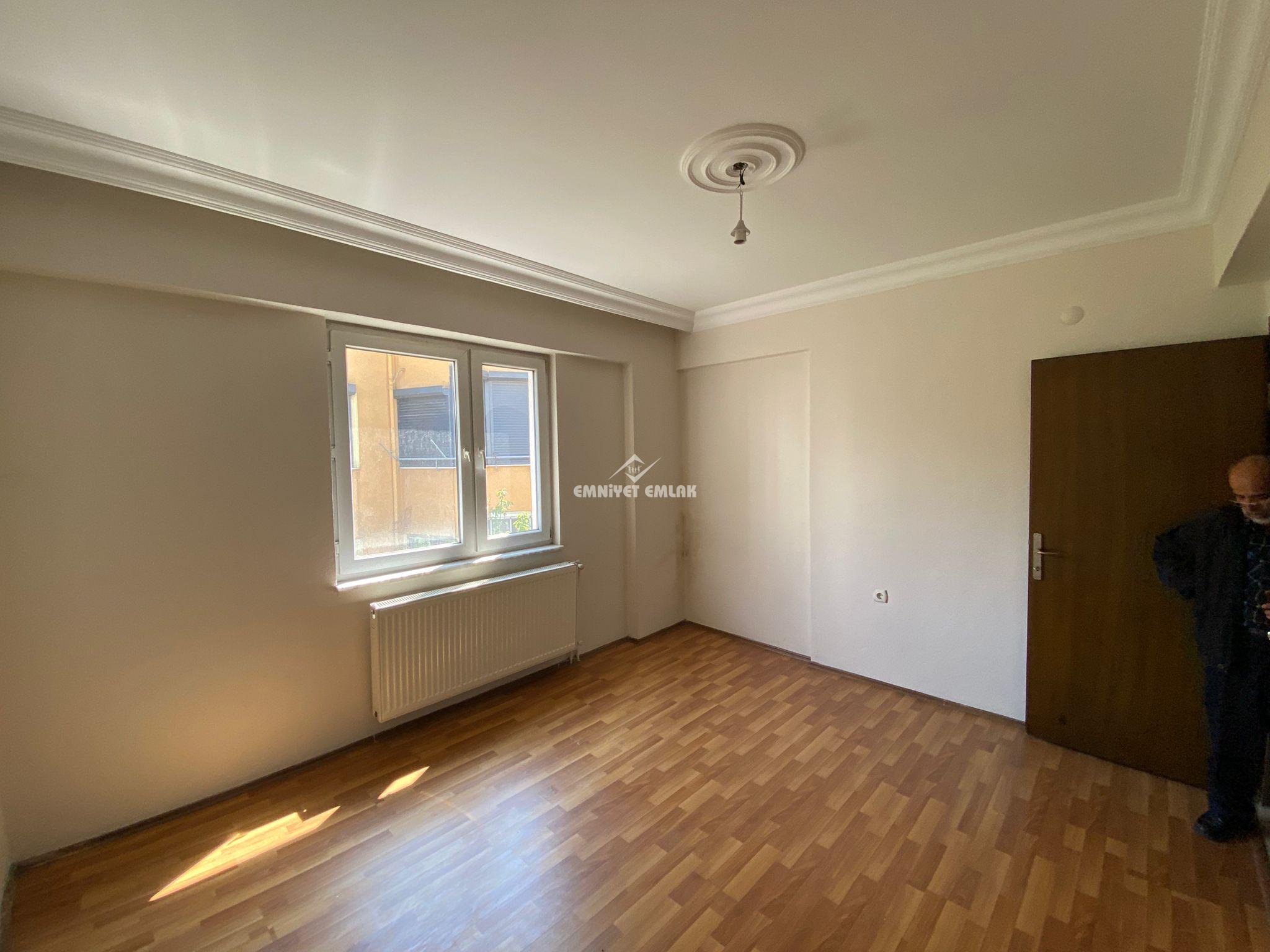 KAVAKLIK MAHALLESİNDE KİRALIK 2+1 DAİRE
