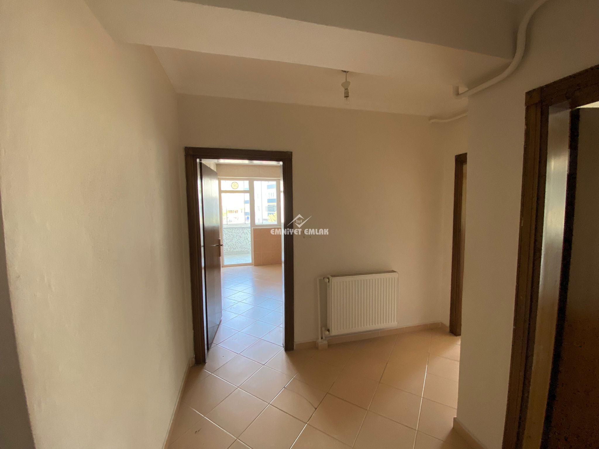 KAVAKLIK MAHALLESİNDE KİRALIK 2+1 DAİRE