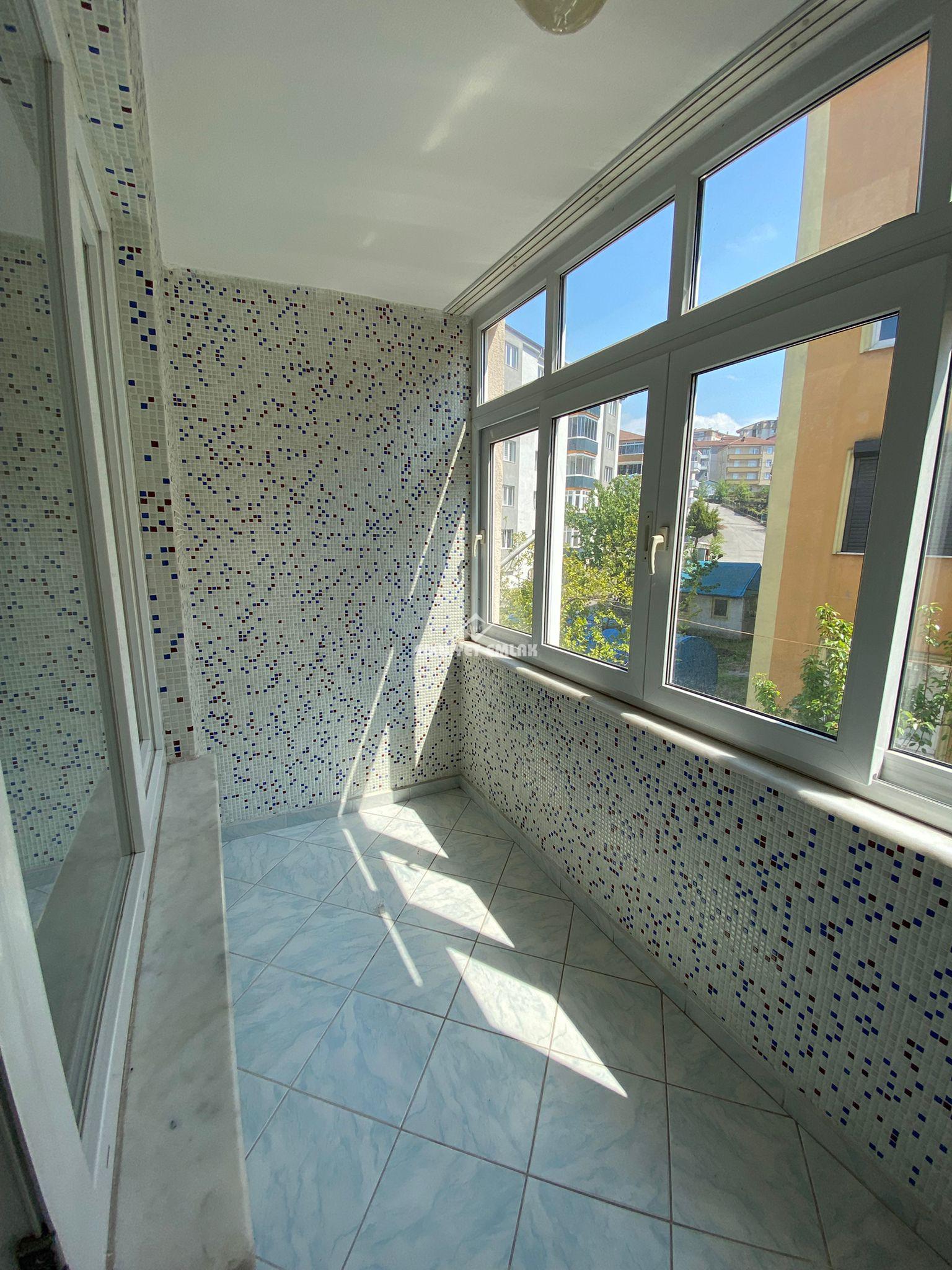 KAVAKLIK MAHALLESİNDE KİRALIK 2+1 DAİRE