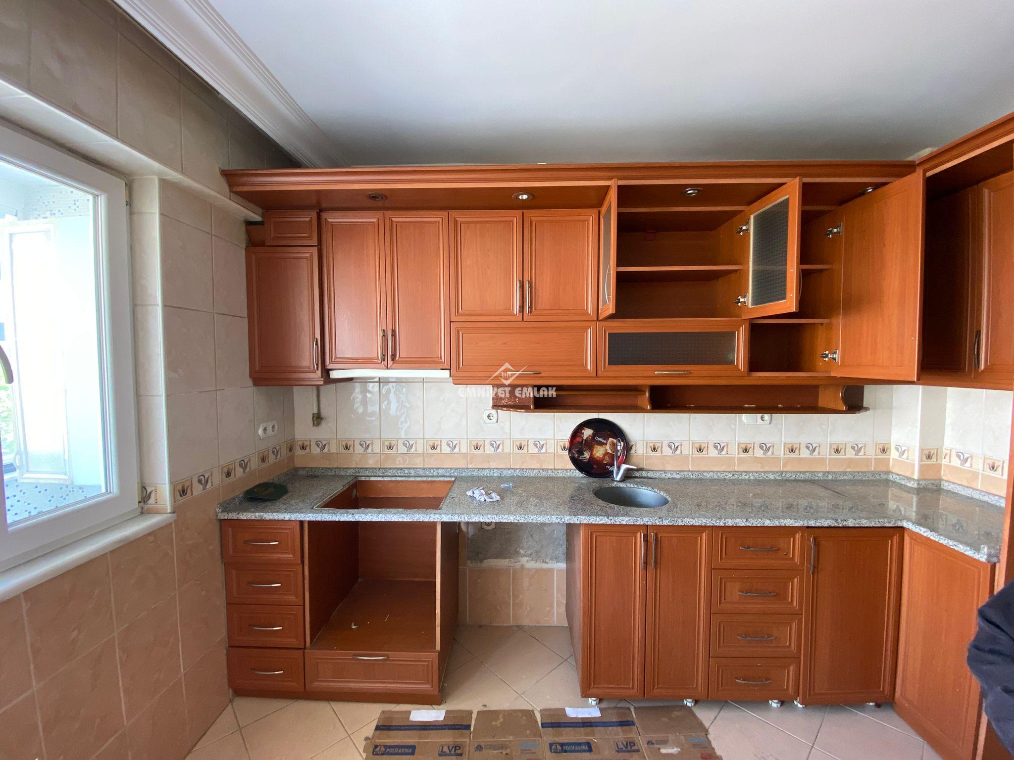 KAVAKLIK MAHALLESİNDE KİRALIK 2+1 DAİRE