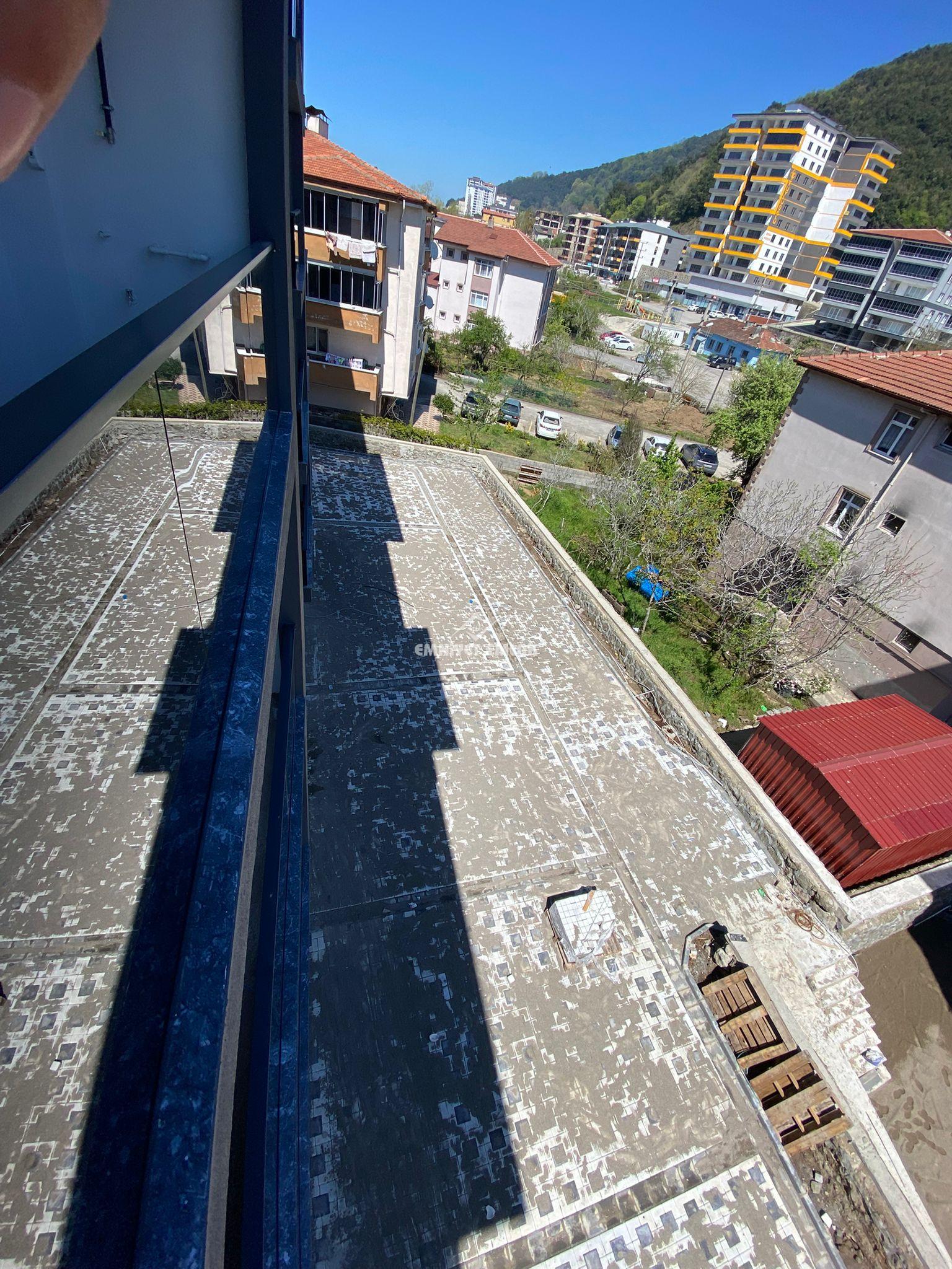 KEMER MEVKİİ’NDE SIFIR 1+1 EŞYALI KİRALIK DAİRE