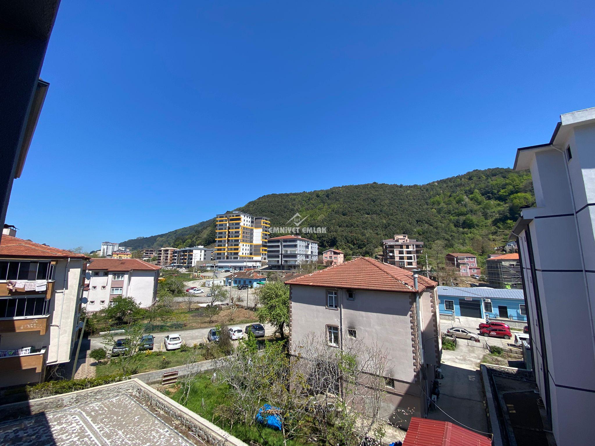 KEMER MEVKİİ’NDE SIFIR 1+1 EŞYALI KİRALIK DAİRE
