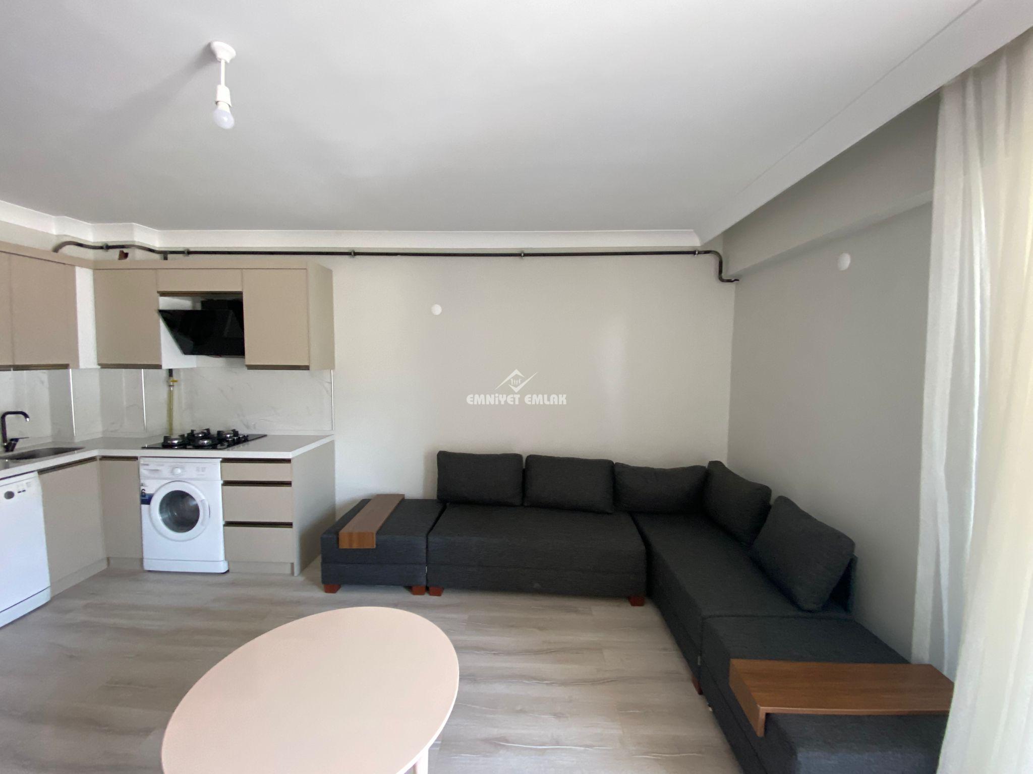 KEMER MEVKİİ’NDE SIFIR 1+1 EŞYALI KİRALIK DAİRE