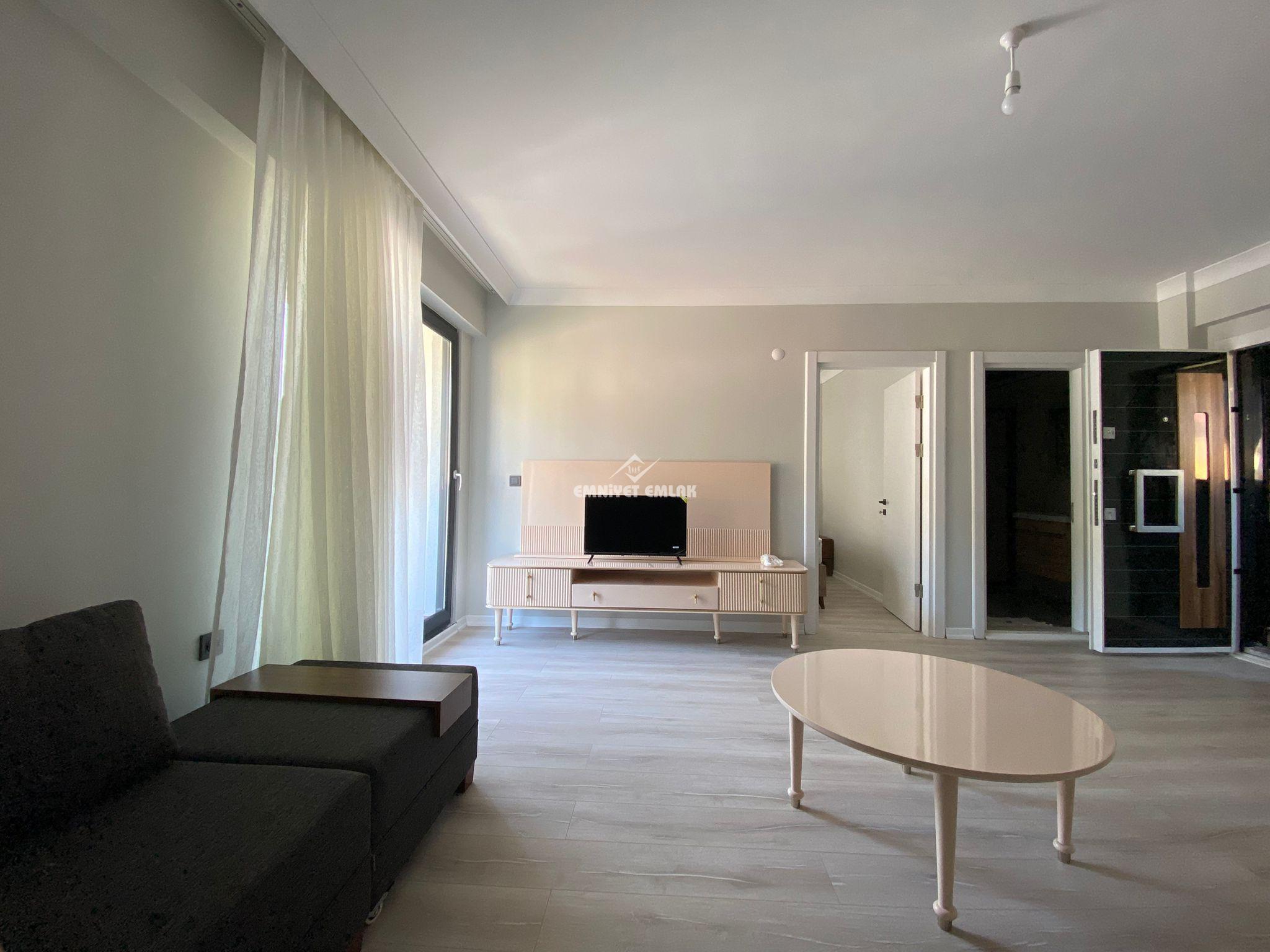 KEMER MEVKİİ’NDE SIFIR 1+1 EŞYALI KİRALIK DAİRE