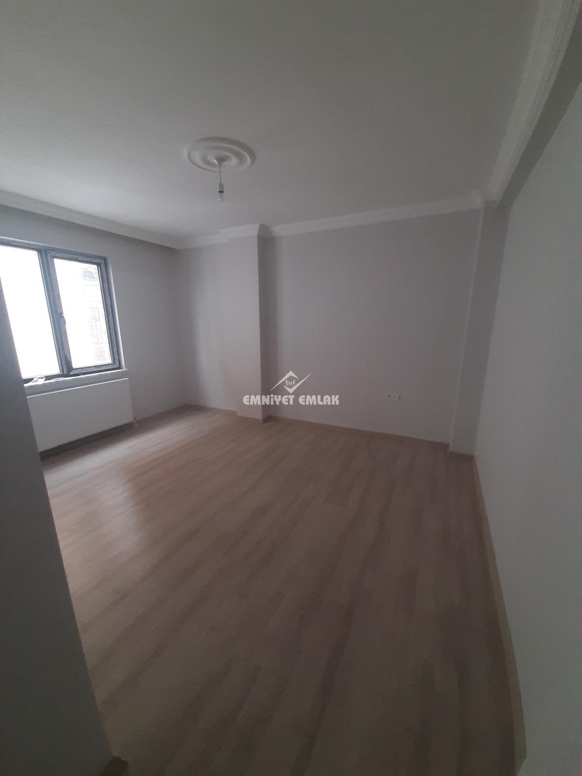 Kepez Polis Noktası Mevkii Satılık 3+1 Daire