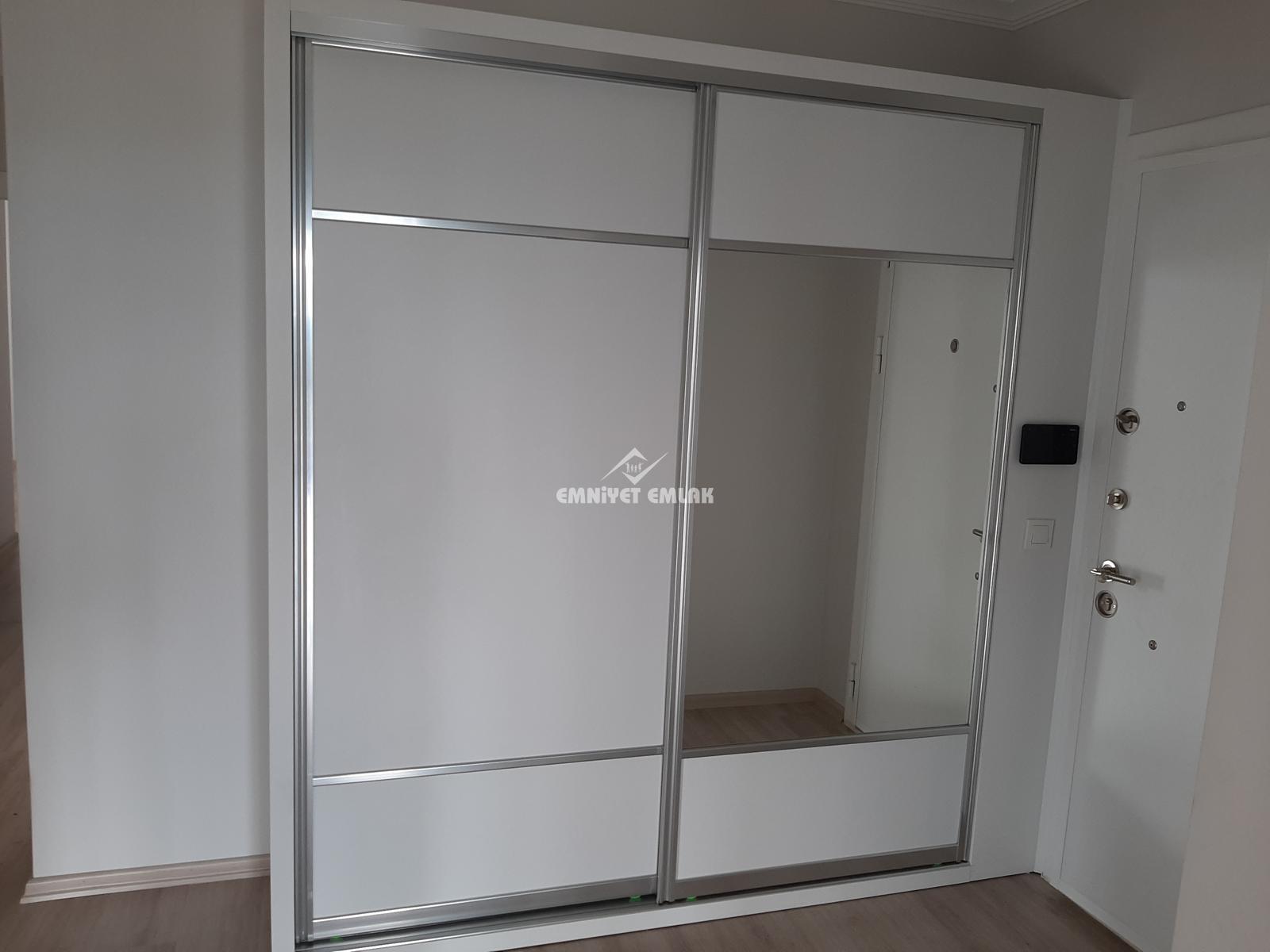 Kepez Polis Noktası Mevkii Satılık 3+1 Daire