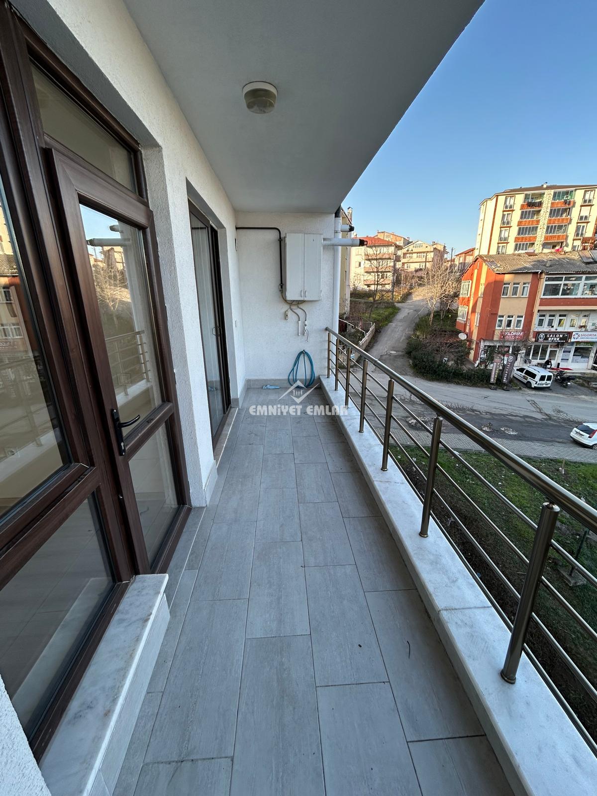 Kepez Polis Noktası Mevkii Satılık 3+1 Daire