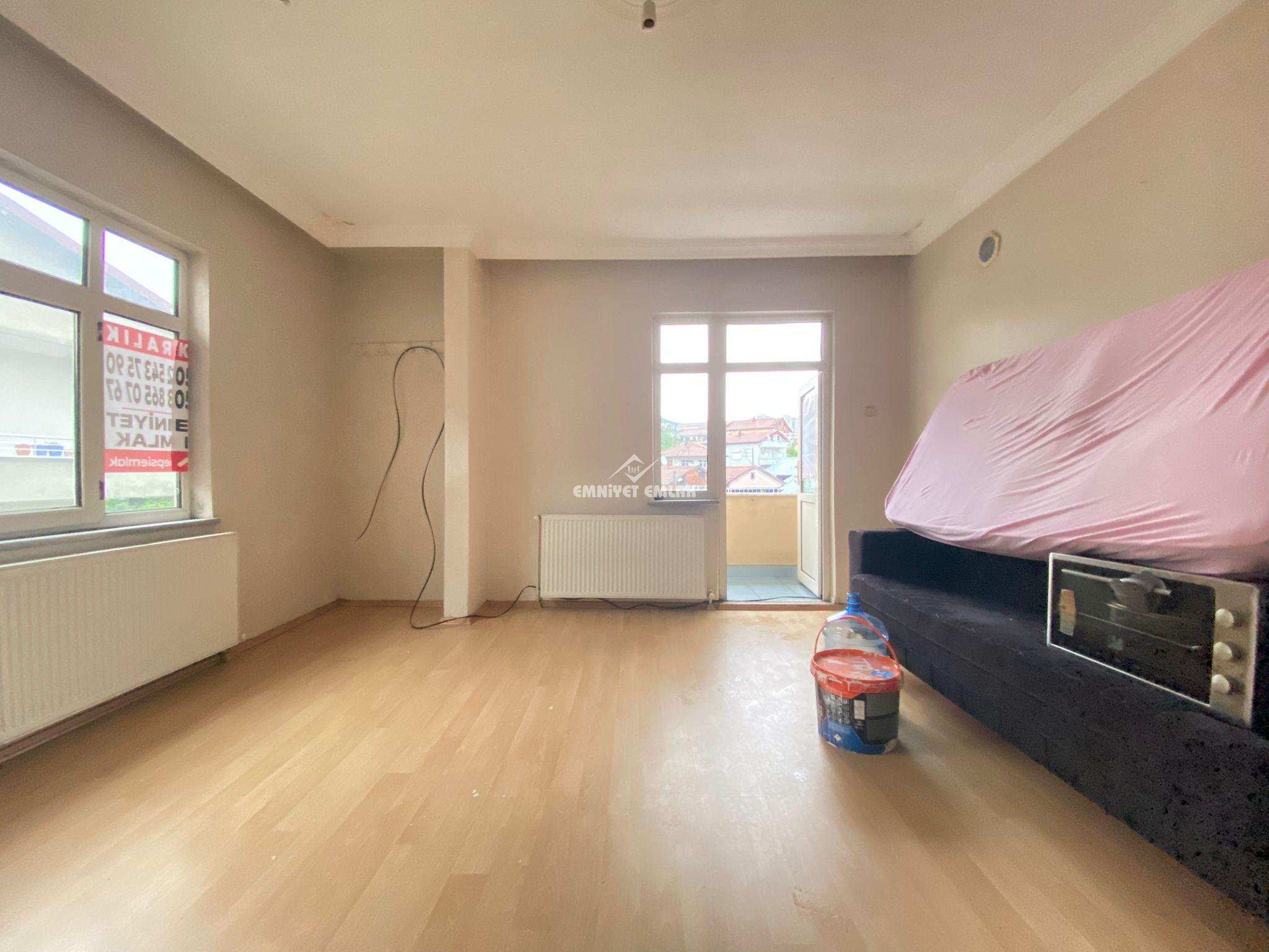 Kdz. Ereğli Karga Mahallesinde Çarşıya Yakın 3+1 Kiralık Daire