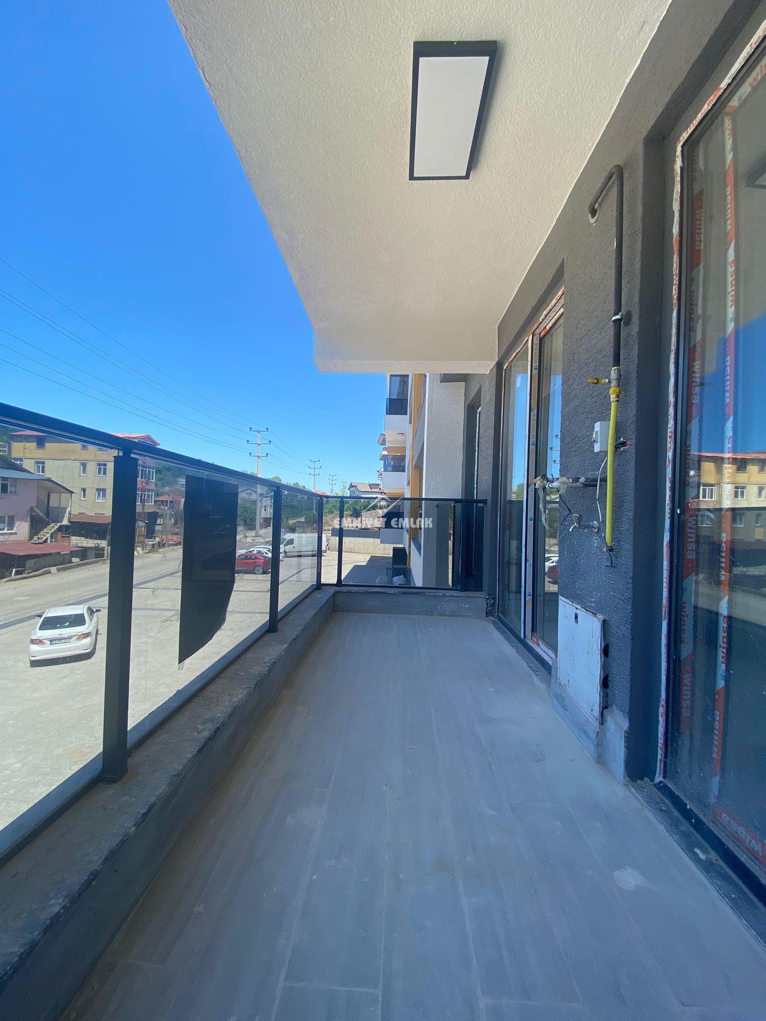 KDZ EREĞLİ KEMER ANAYOL ÜZERİNDE HAVUZLU 2+1 SATILIK SIFIR DAİRE