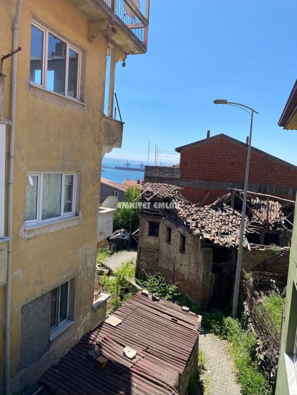 Kdz. Ereğli Orhanlar Mahallesi Satılık İki Katlı Müstakil Ev