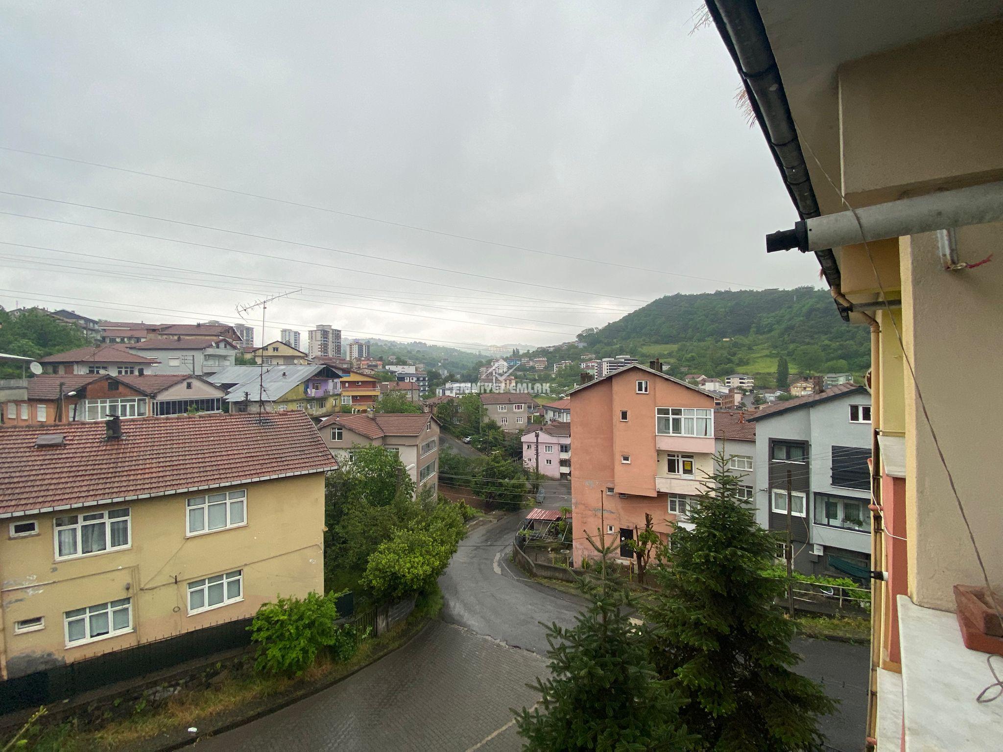 Kdz. Ereğli Karga Mahallesinde Çarşıya Yakın 3+1 Kiralık Daire