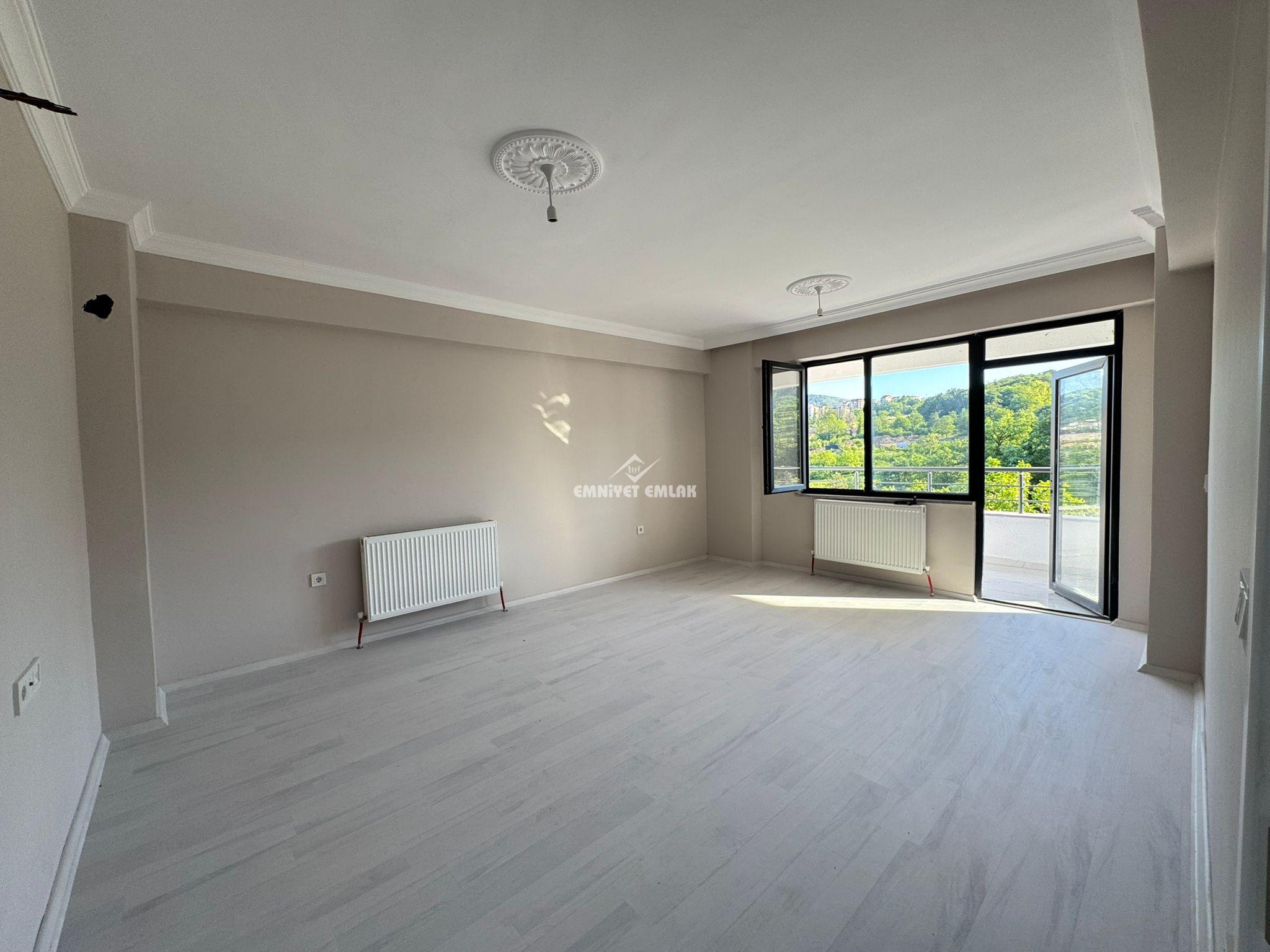 KDZ EREĞLİ KEPEZ MH ANAYOL ÜZERİNDE 2+1 EBEVEYN BANYOLU KİRALIK SIFIR DAİRE