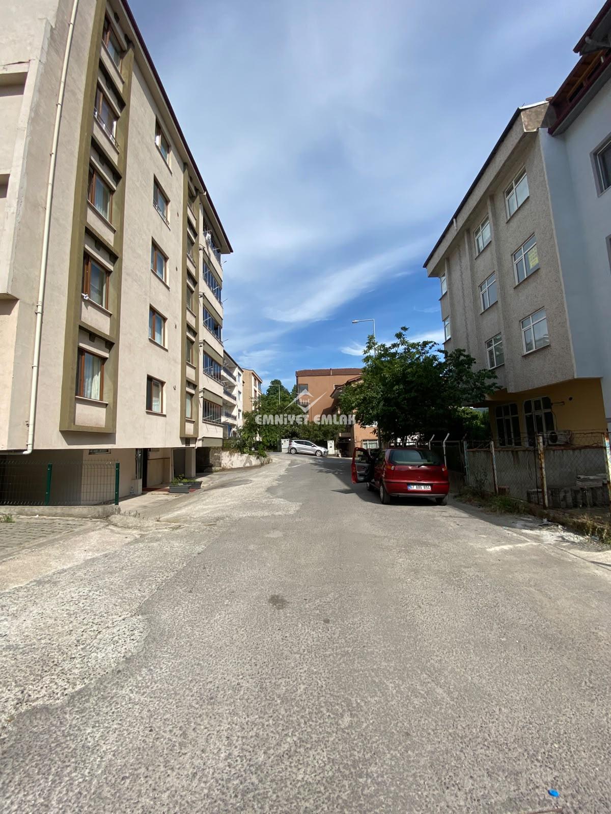 KDZ EREĞLİ HATİP SOKAKTA 2+1 EBEVEYN BANYOLU SATILIK DAİRE