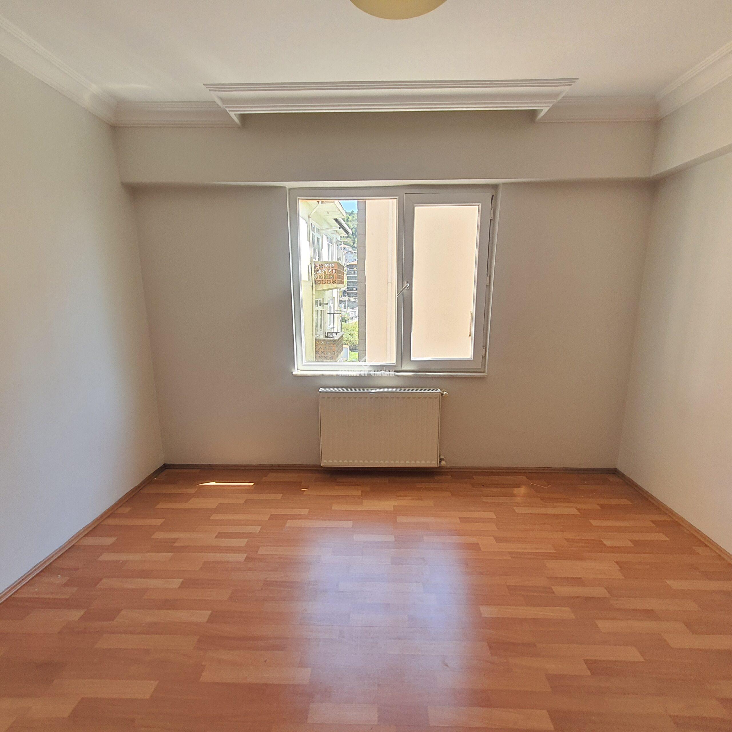 EREĞLİ AKARCA MAH. SALI PAZARI BÖL. KİRALIK 3+1 DAİRE