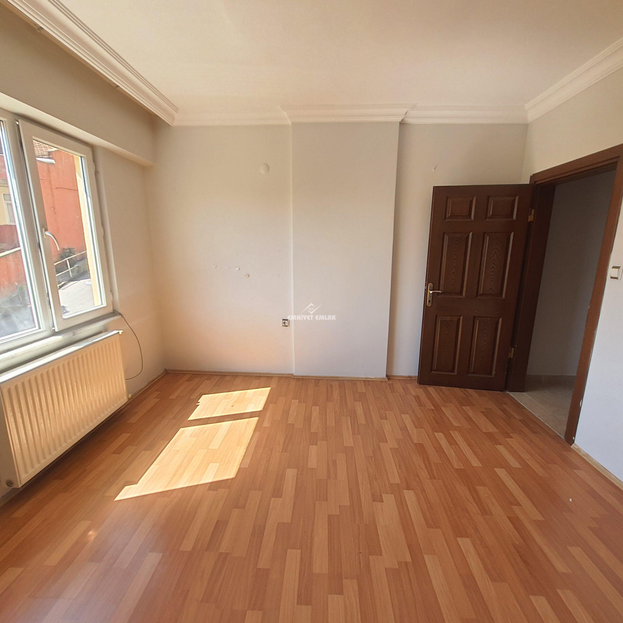 EREĞLİ AKARCA MAH. SALI PAZARI BÖL. KİRALIK 3+1 DAİRE