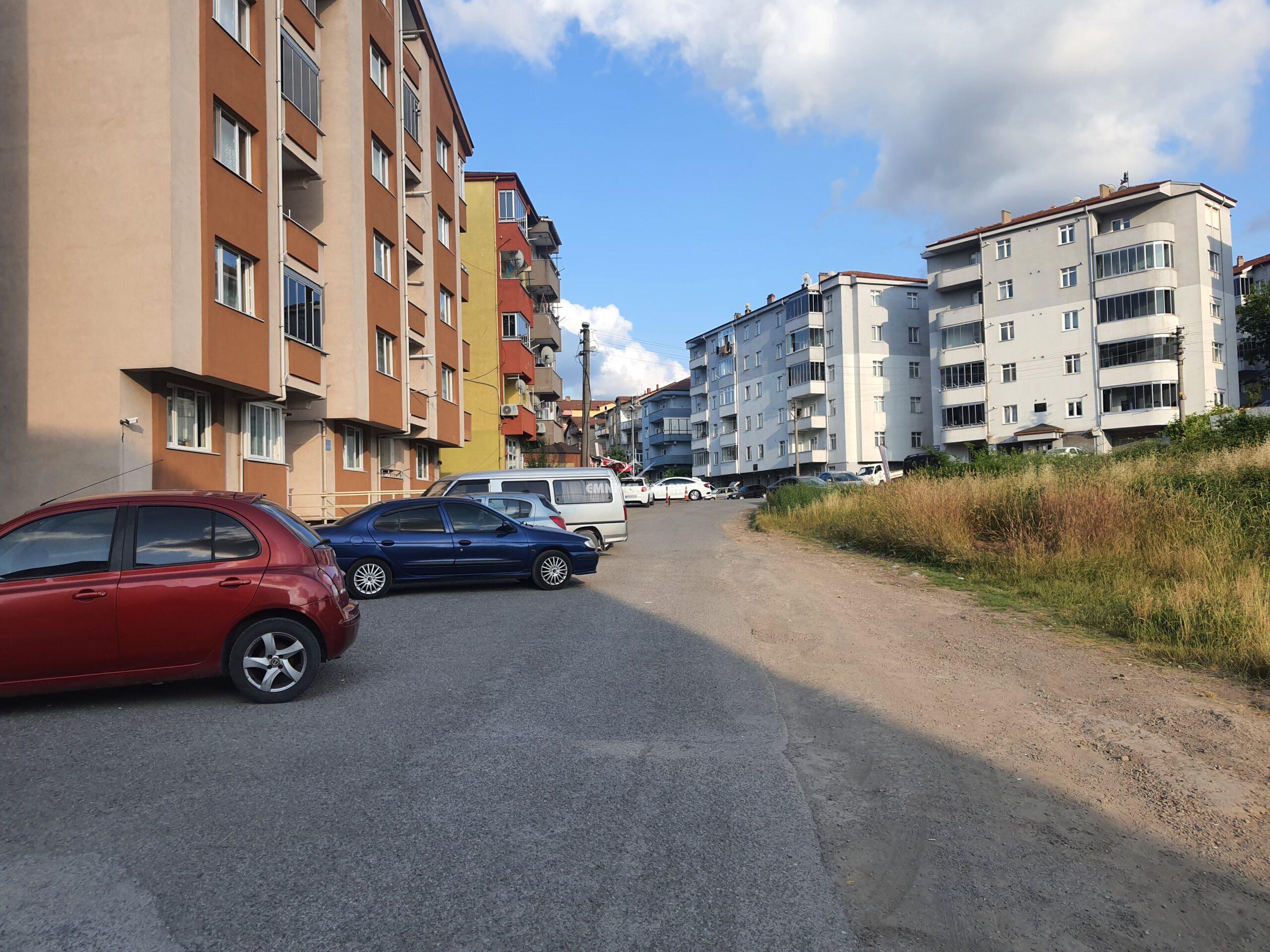 EREĞLİ KEPEZ MAH. SOLAK YOL AYRIMINDA EŞYALI SATILIK 1+1 DAİRE