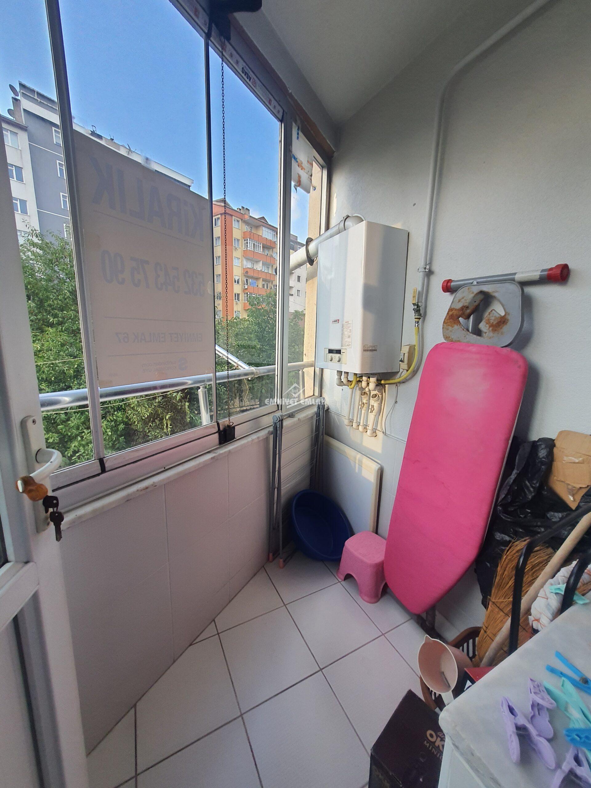 EREĞLİ KEPEZ MAH. SOLAK YOL AYRIMINDA EŞYALI SATILIK 1+1 DAİRE