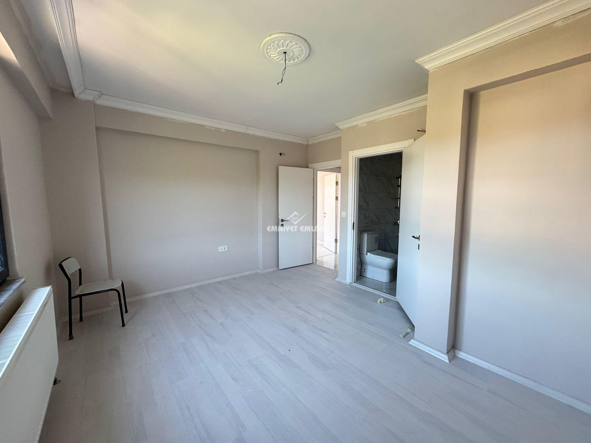 KDZ EREĞLİ KEPEZ MH ANAYOL ÜZERİNDE 2+1 EBEVEYN BANYOLU KİRALIK SIFIR DAİRE