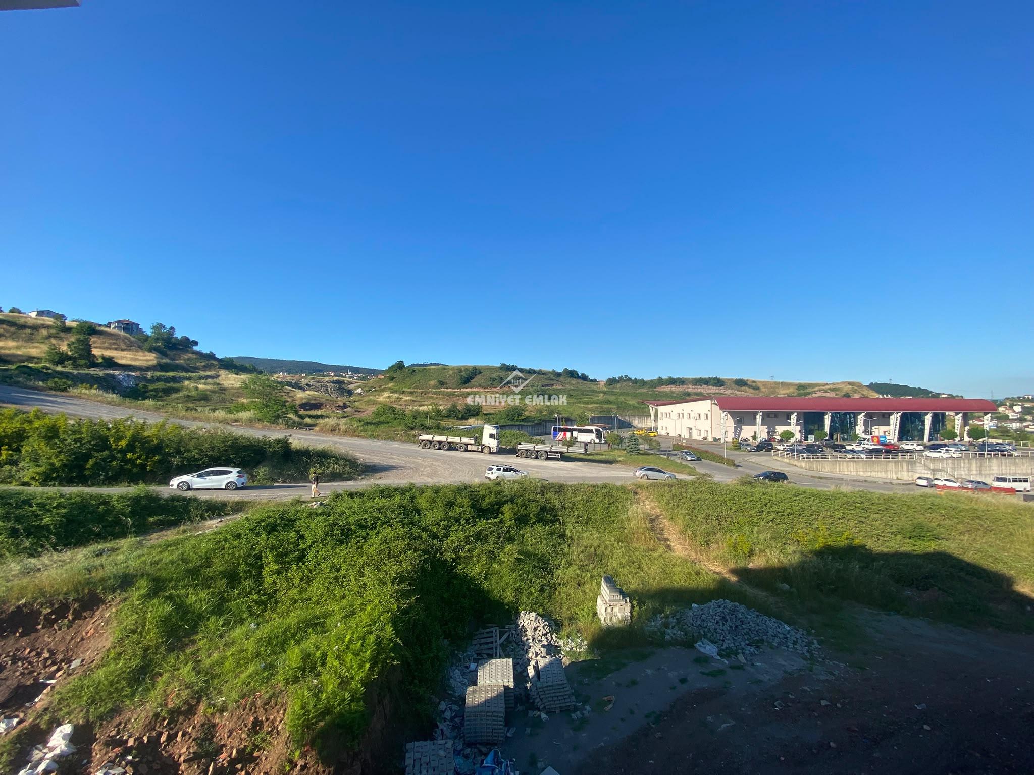 KDZ EREĞLİ KEPEZ MH ANAYOL ÜZERİNDE 2+1 EBEVEYN BANYOLU KİRALIK SIFIR DAİRE