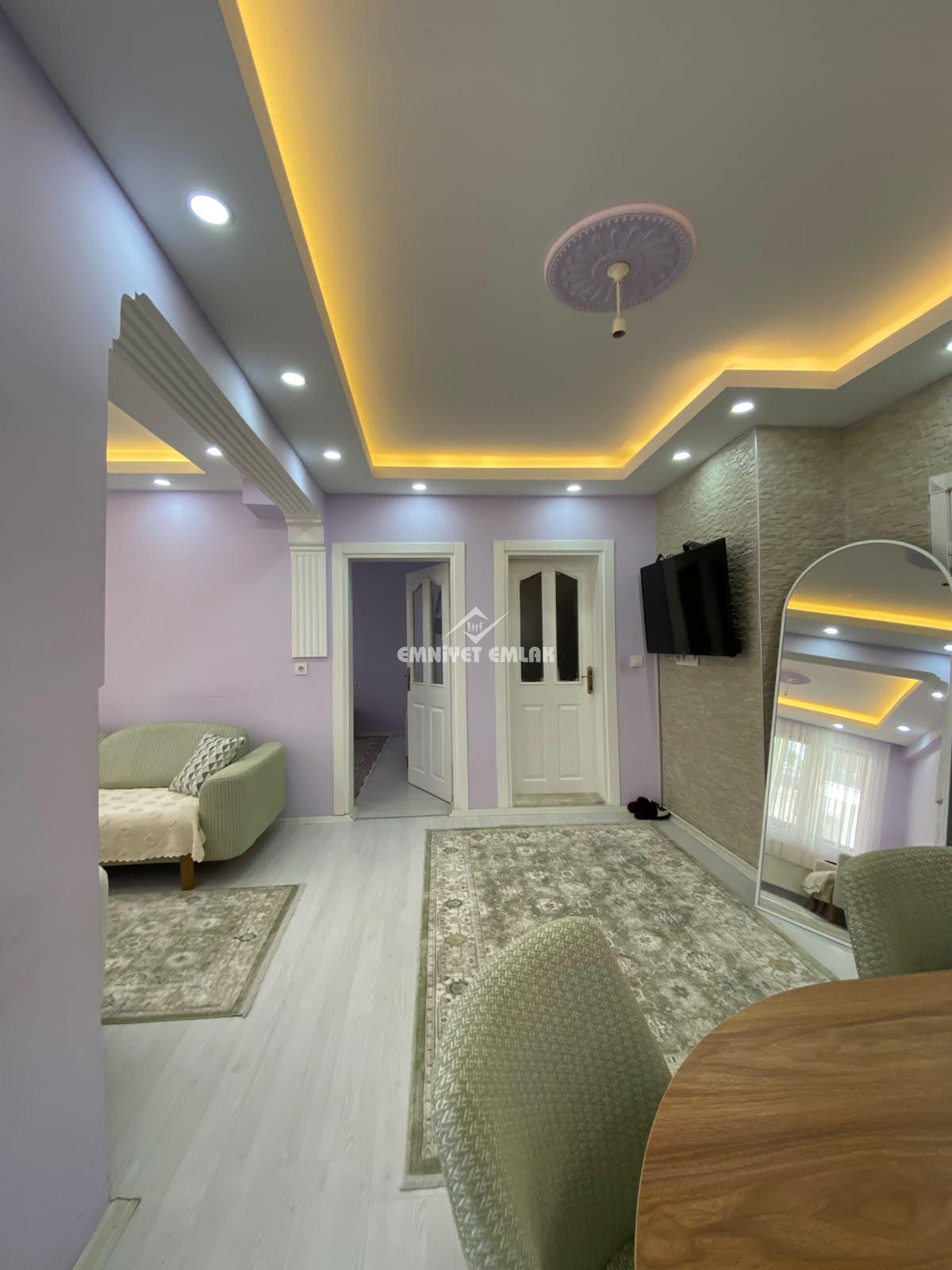 KDZ EREĞLİ HATİP SOKAKTA 2+1 EBEVEYN BANYOLU SATILIK DAİRE
