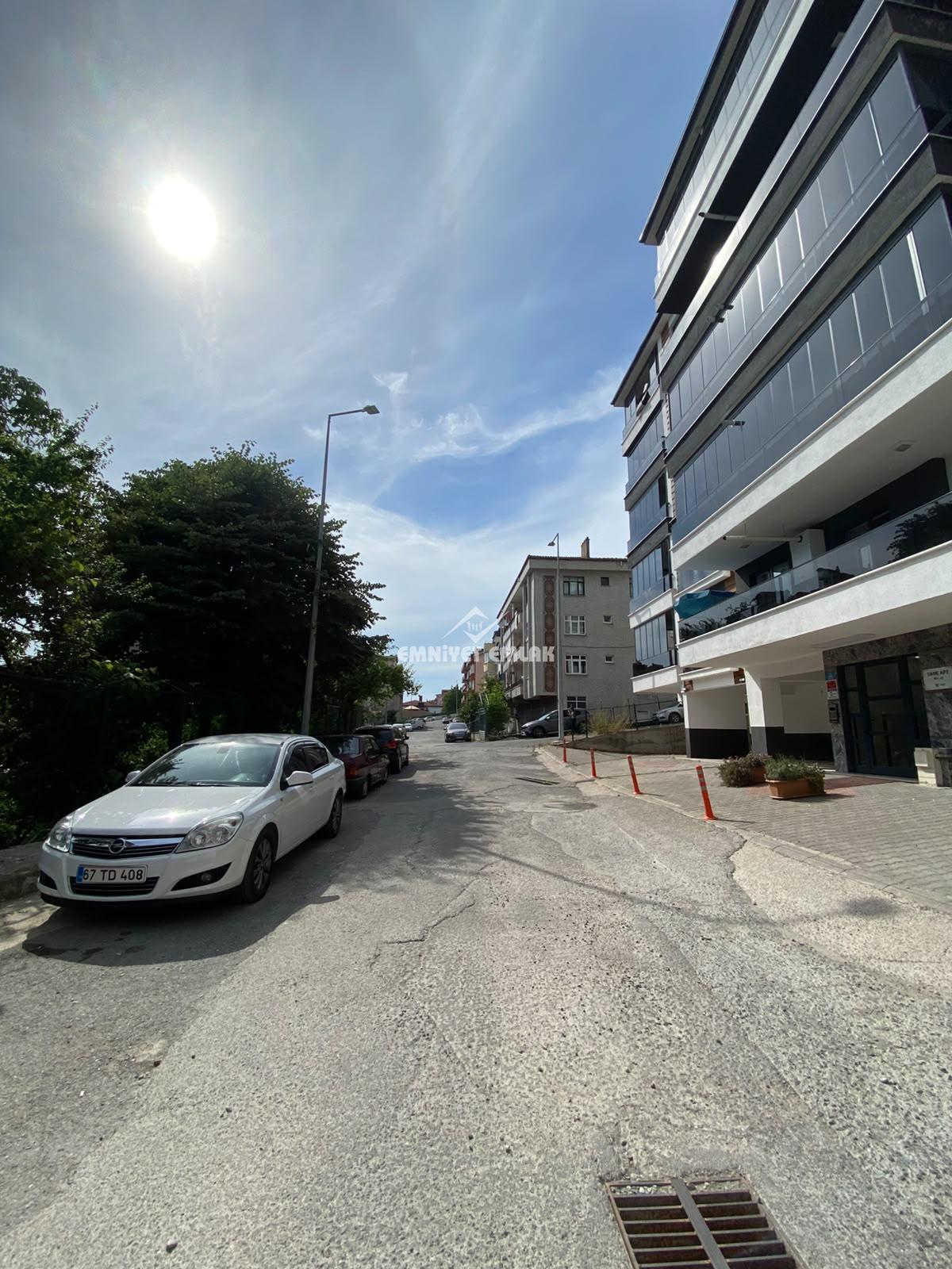 KDZ EREĞLİ HATİP SOKAKTA 2+1 EBEVEYN BANYOLU SATILIK DAİRE