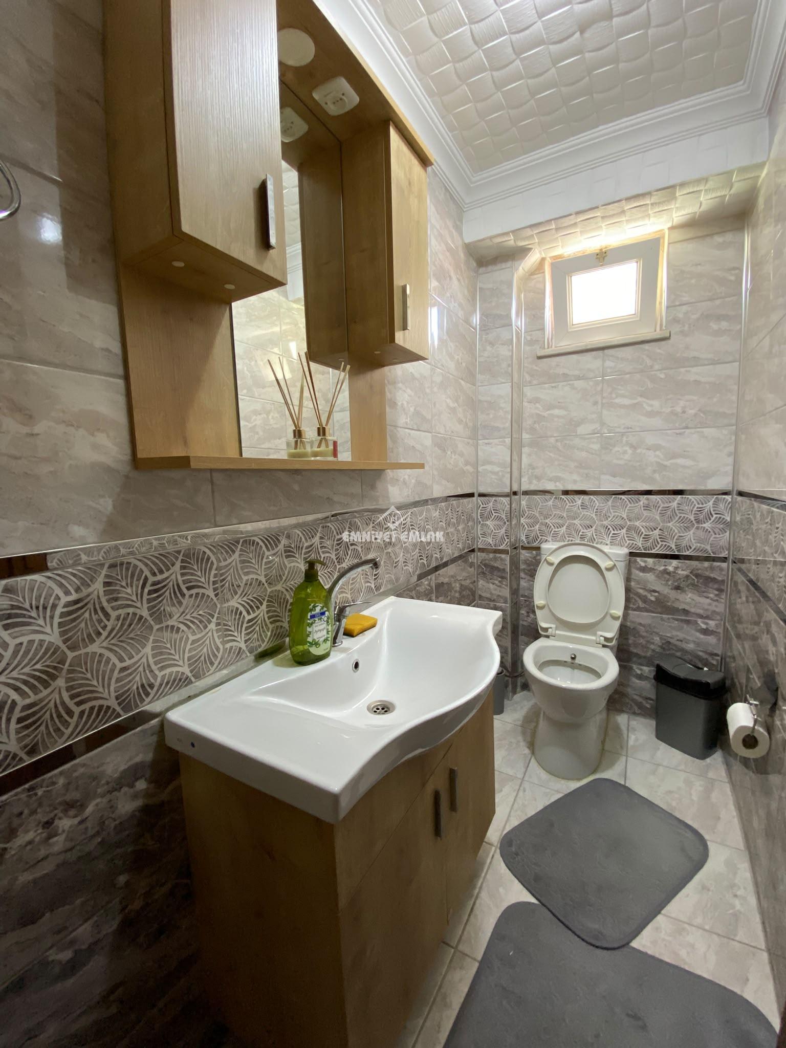 KDZ EREĞLİ MÜFTÜ MAHALLESİ İSTANBUL YOL AYRIMI MEVKİİ 2+1 SATILIK DAİRE