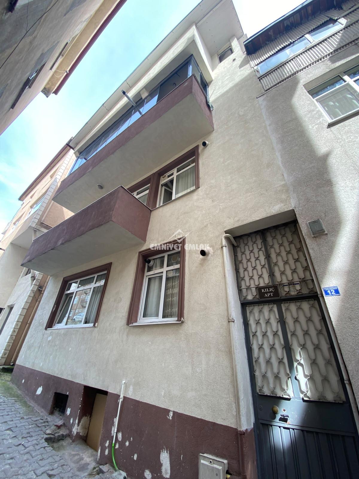 KDZ EREĞLİ MÜFTÜ MAHALLESİ İSTANBUL YOL AYRIMI MEVKİİ 2+1 SATILIK DAİRE